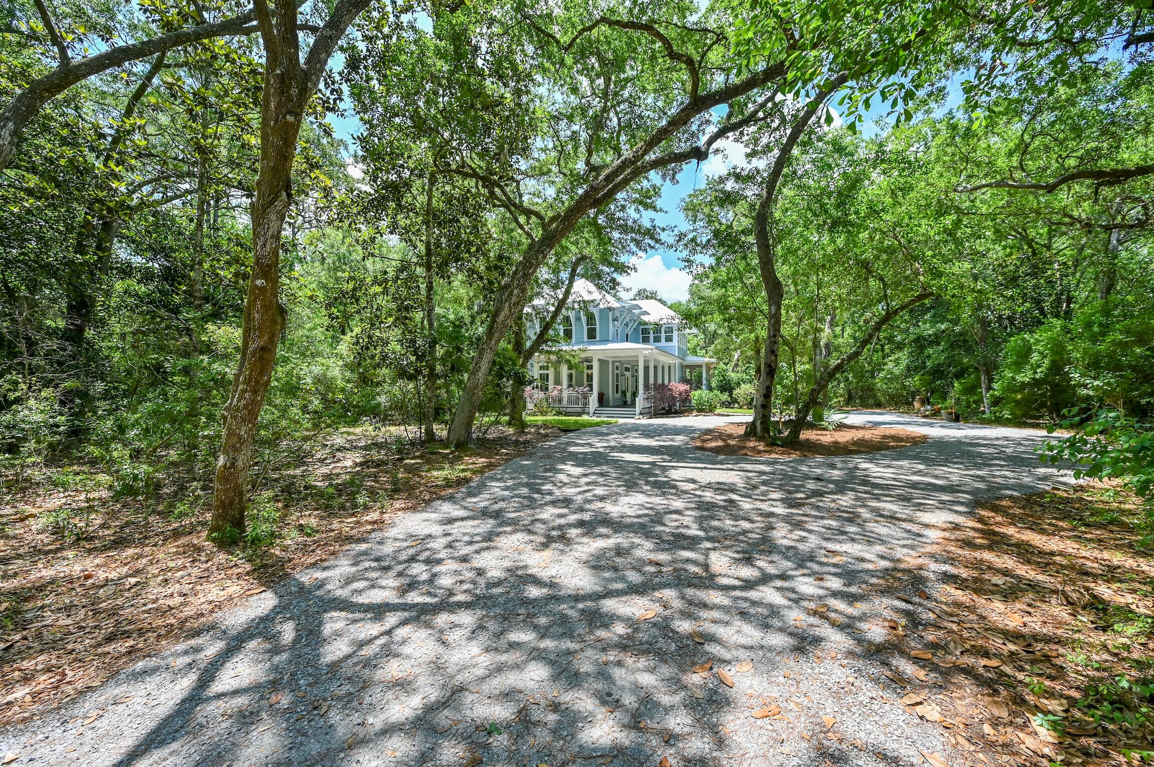 THE WOODS - Residential