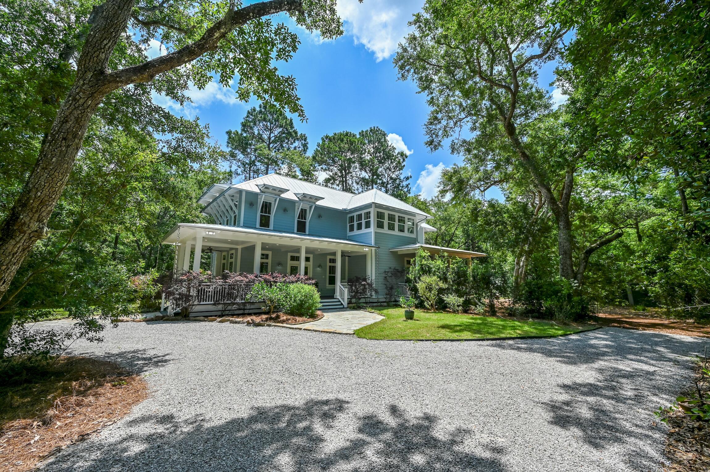 THE WOODS - Residential