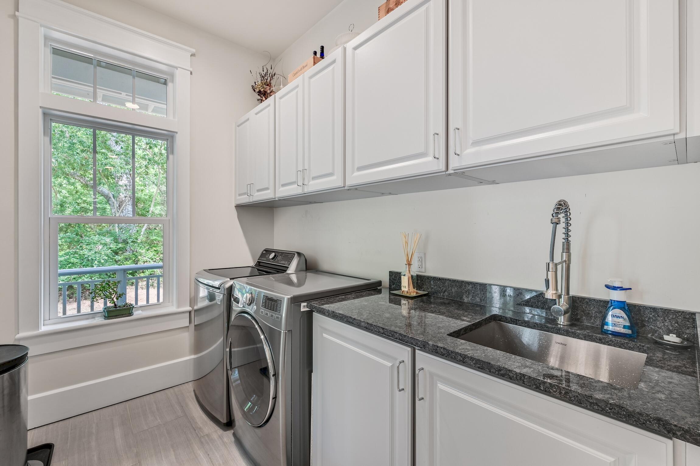 THE WOODS - Residential