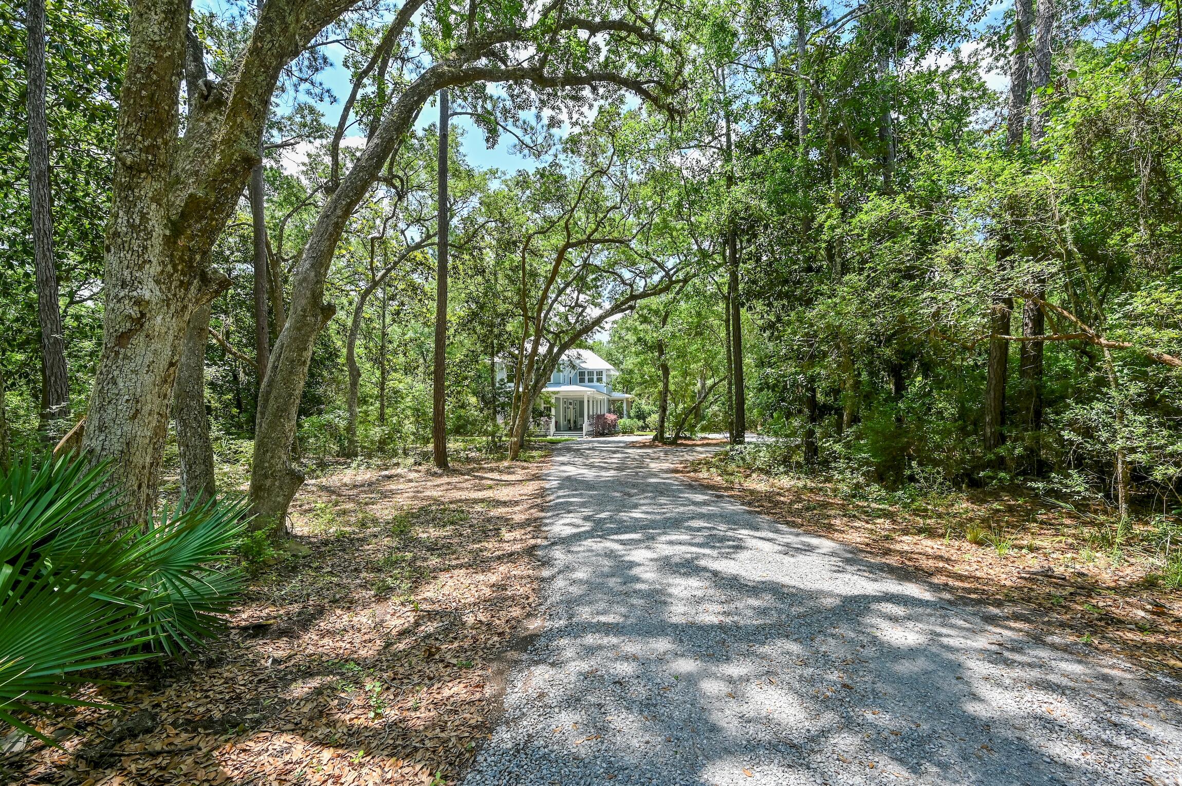 THE WOODS - Residential