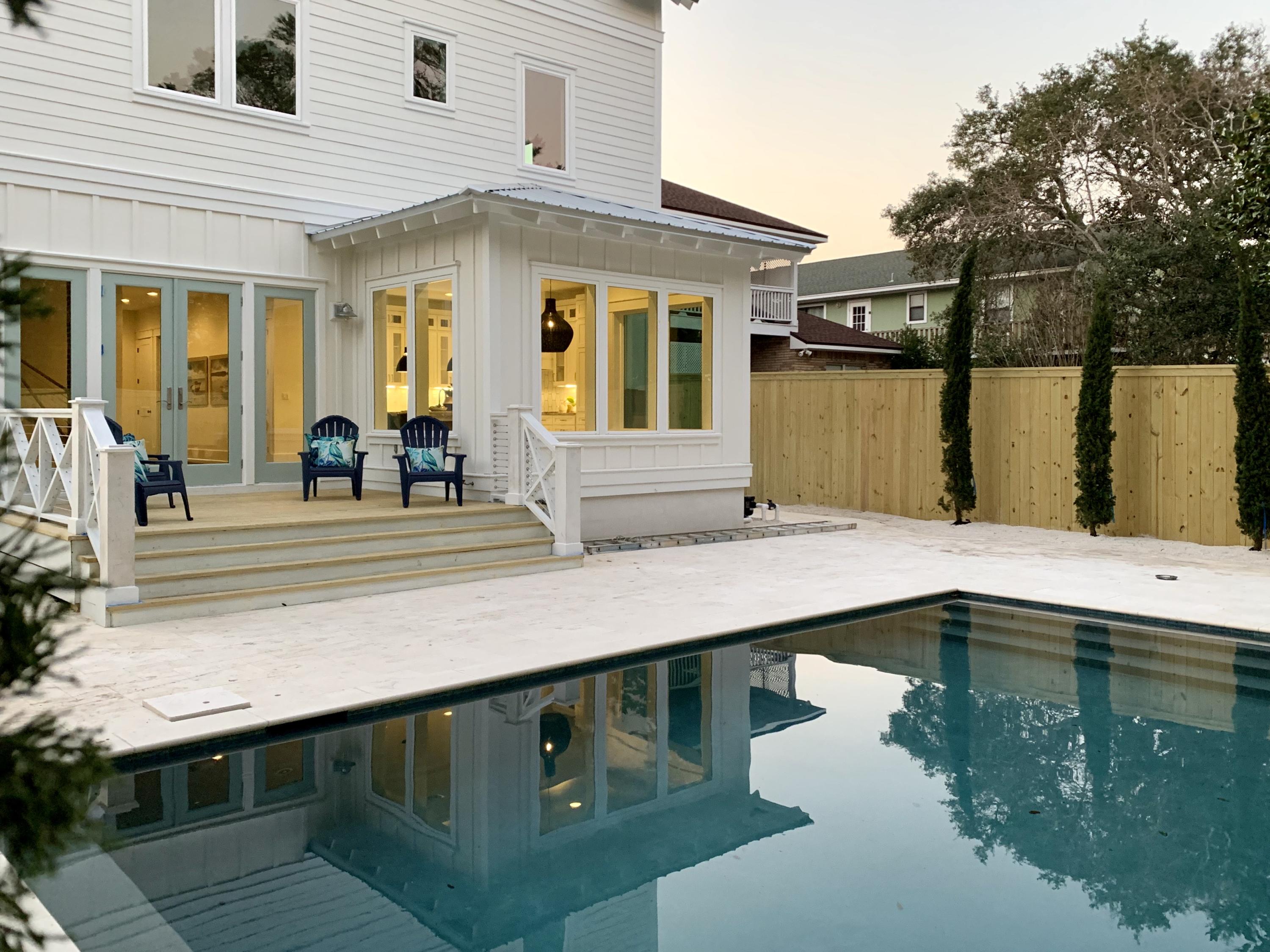 CRYSTAL BEACH - Residential