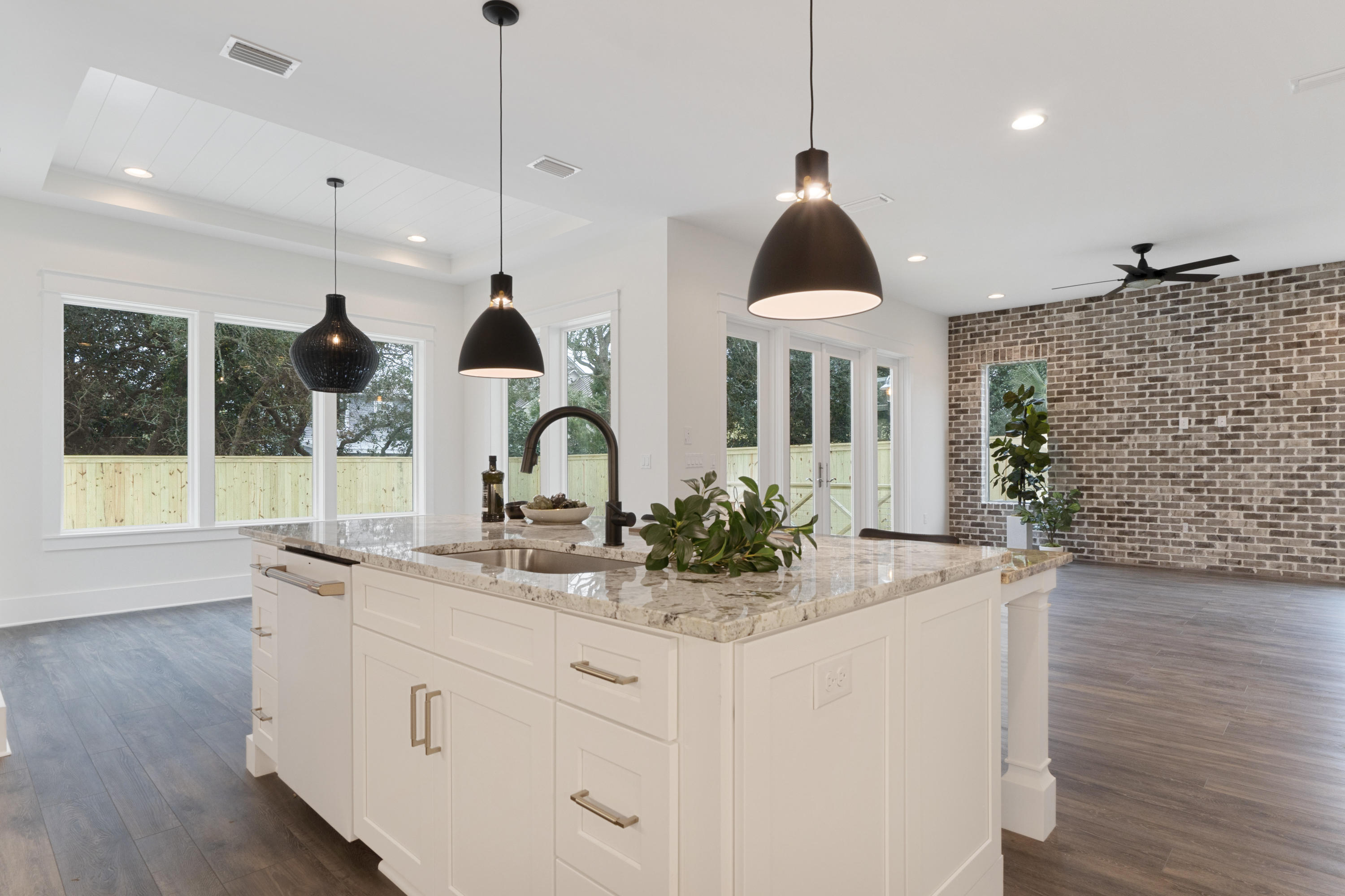CRYSTAL BEACH - Residential