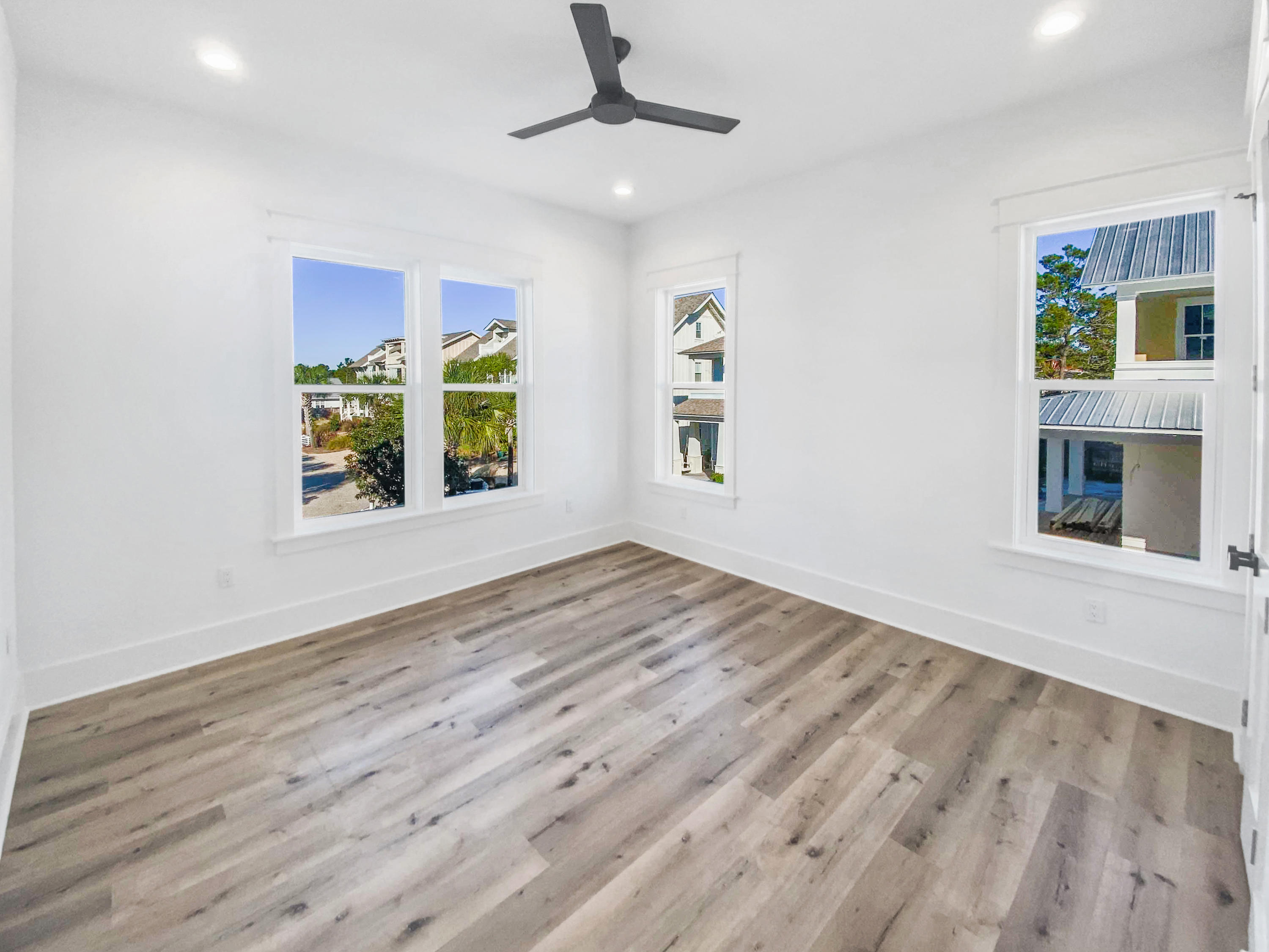 MAGNOLIA DUNE - Residential