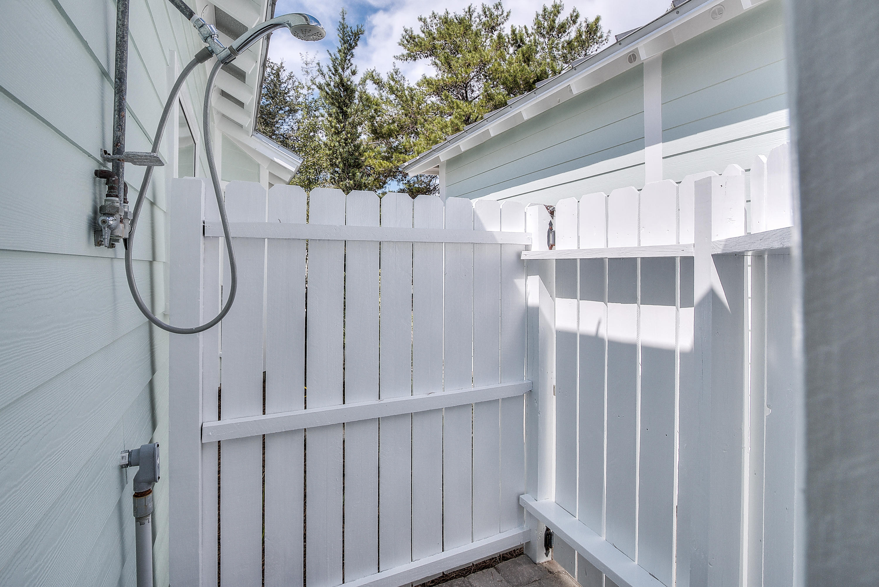 SEABREEZE EAST - Residential