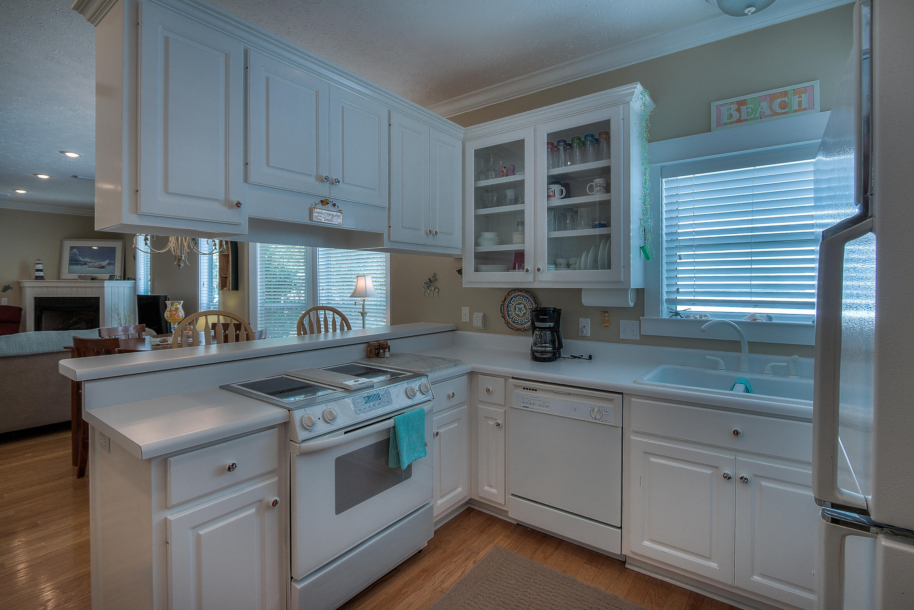 SEABREEZE EAST - Residential