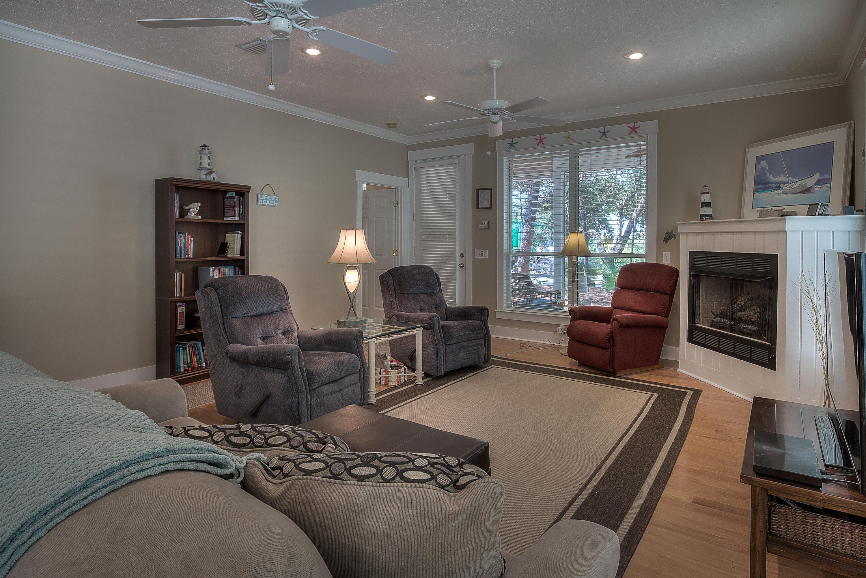 SEABREEZE EAST - Residential