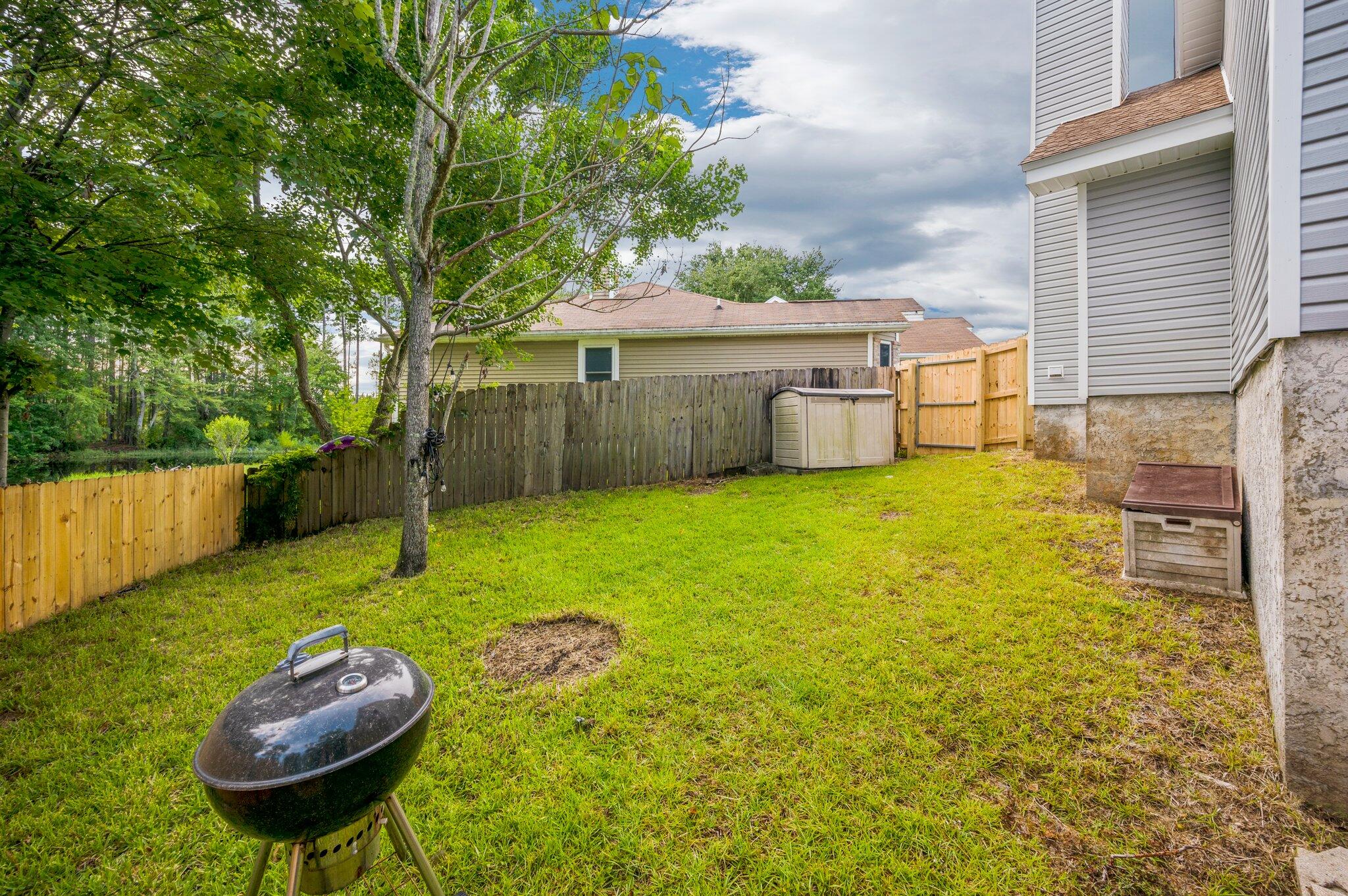 LAKE CHARLESTON - Residential