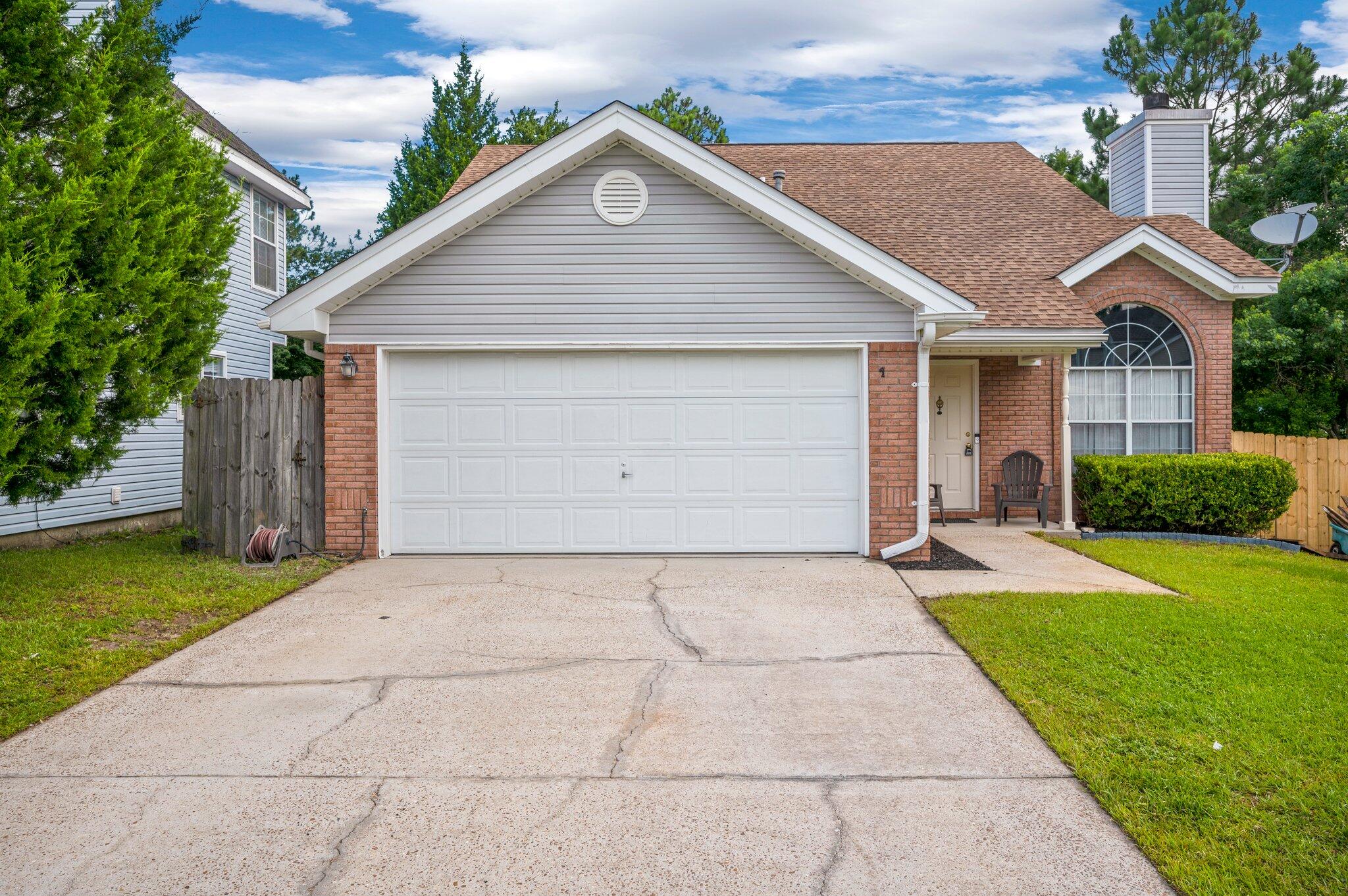 LAKE CHARLESTON - Residential