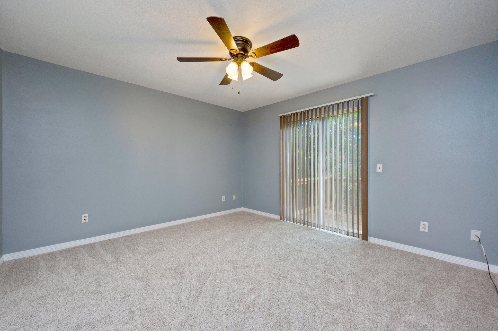 LAKE CHARLESTON - Residential