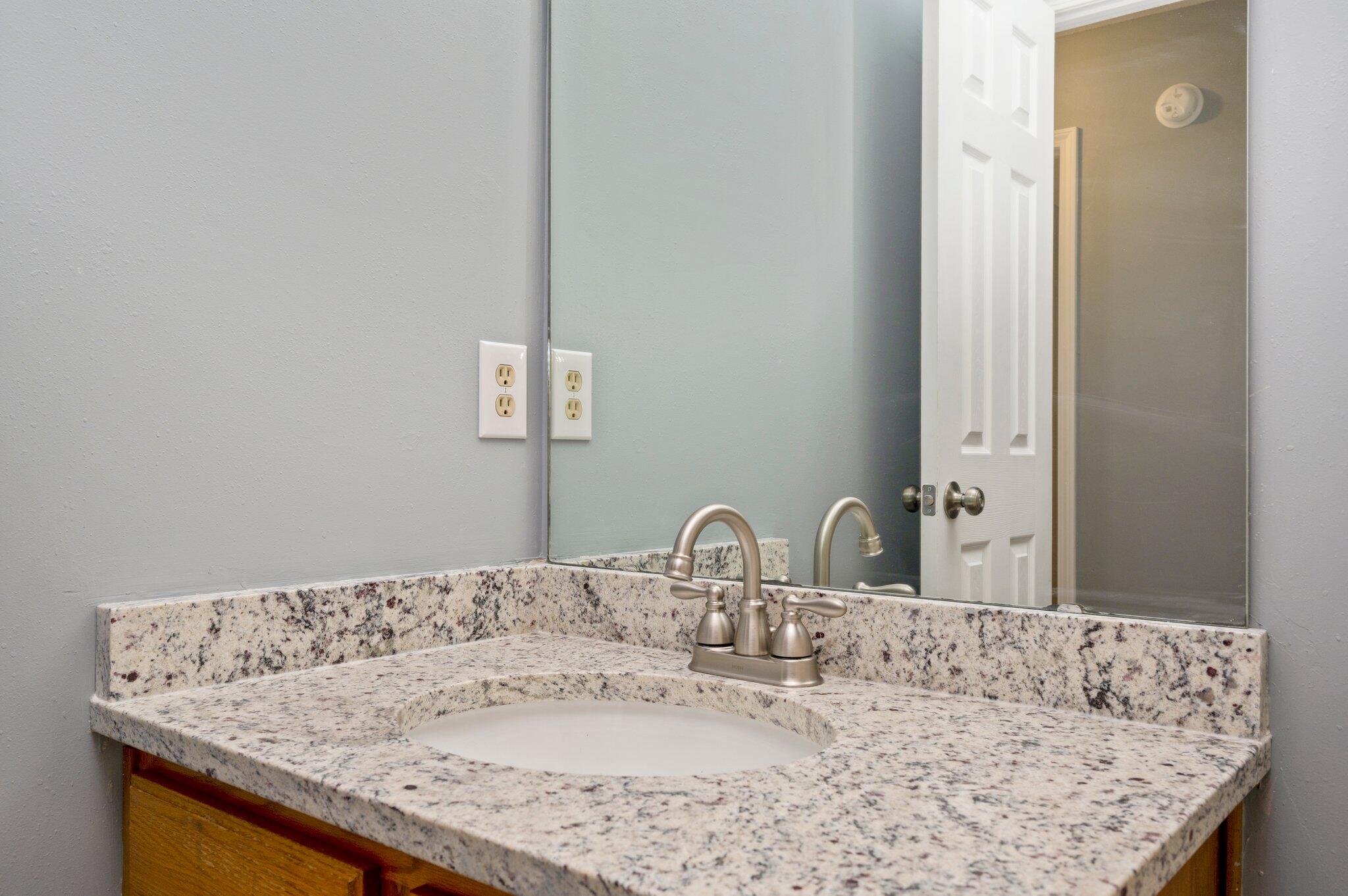 LAKE CHARLESTON - Residential