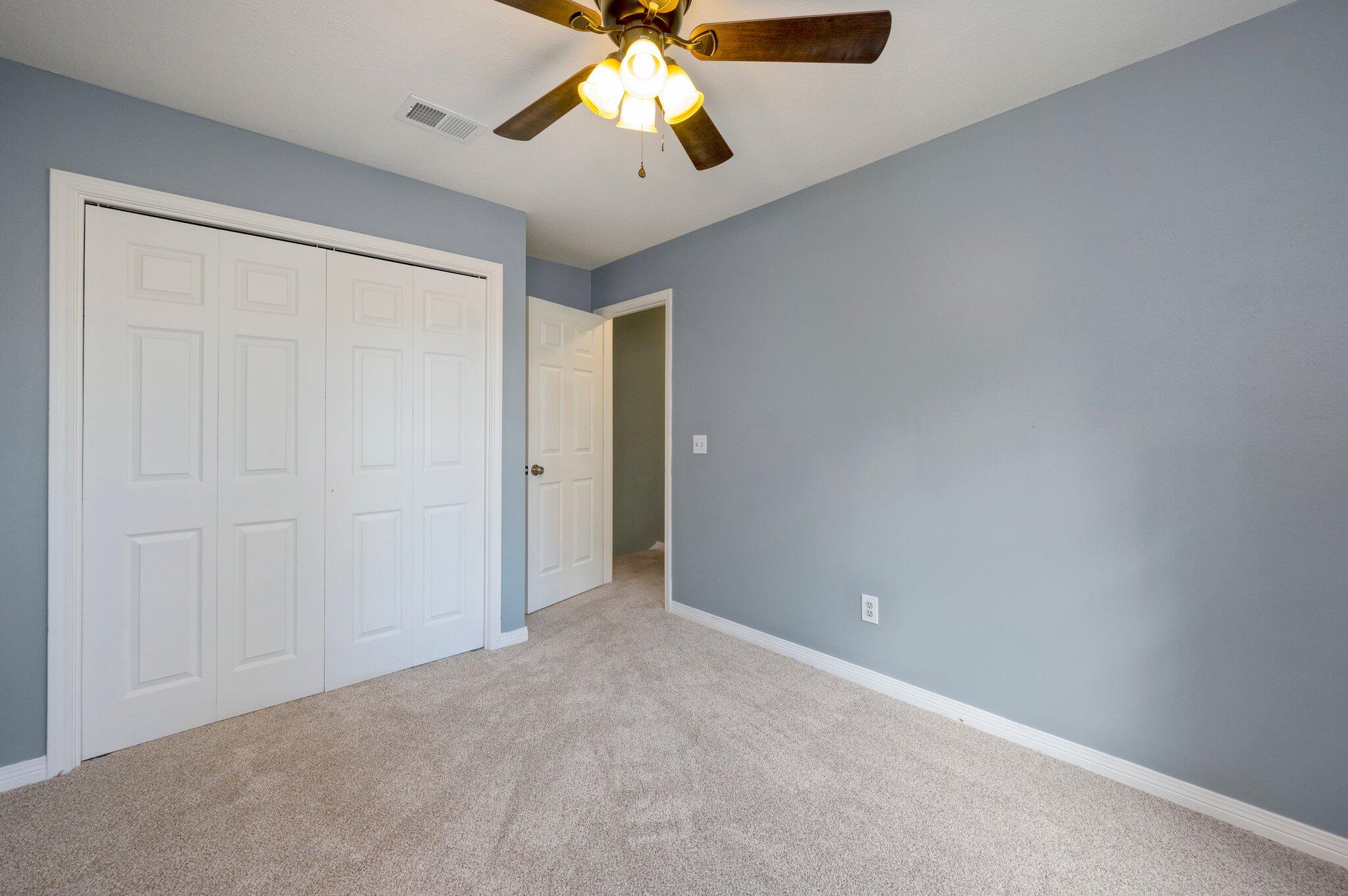 LAKE CHARLESTON - Residential