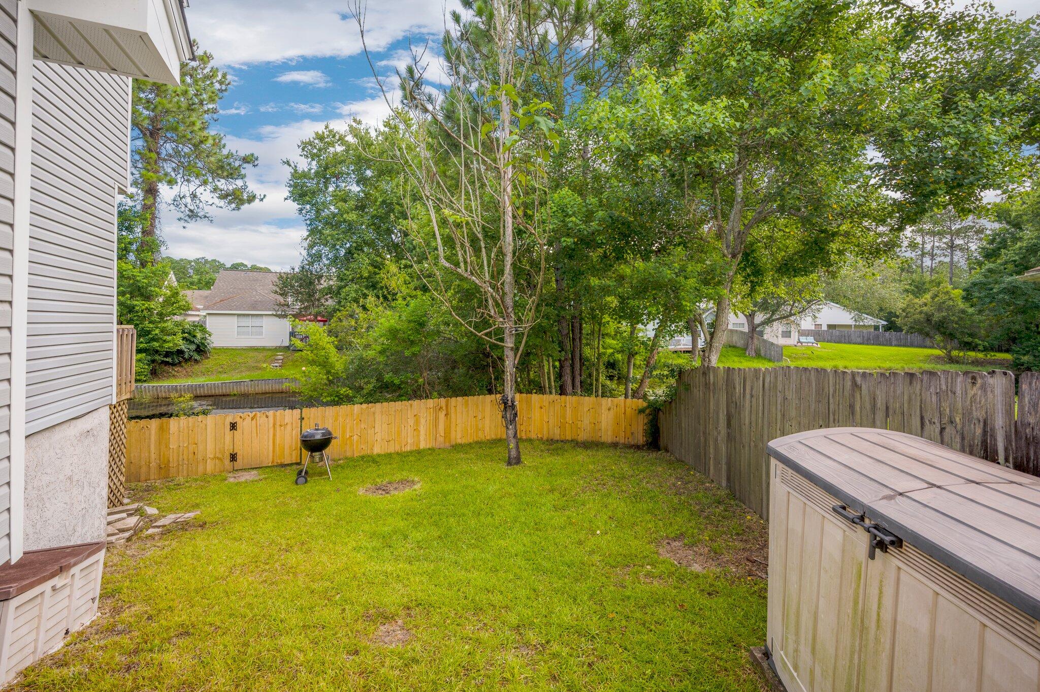 LAKE CHARLESTON - Residential