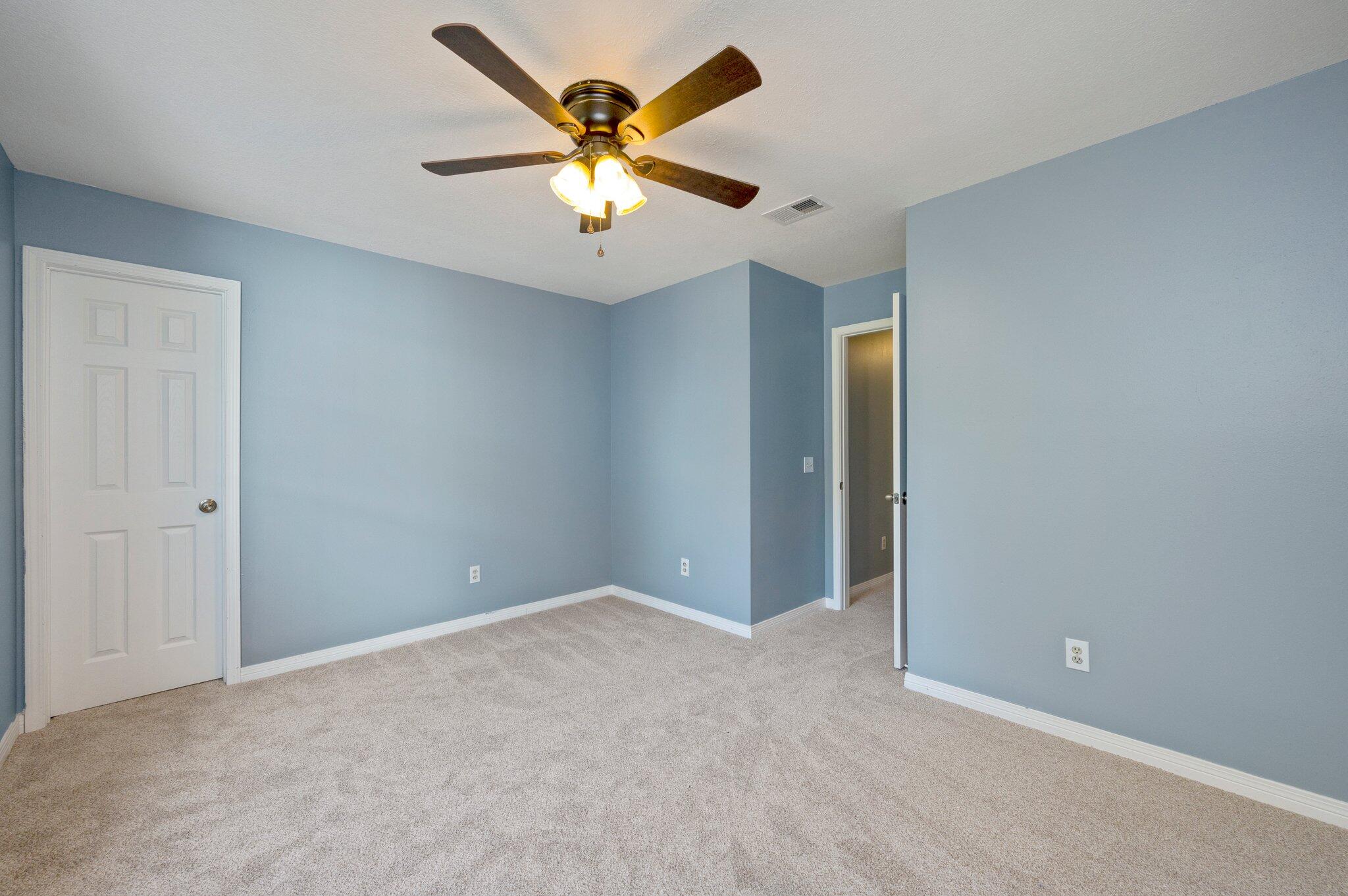 LAKE CHARLESTON - Residential