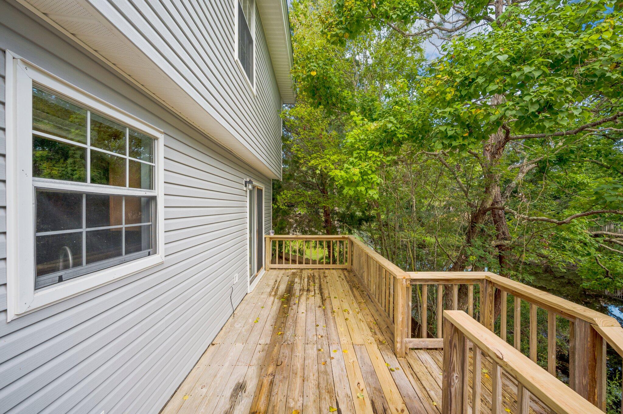 LAKE CHARLESTON - Residential