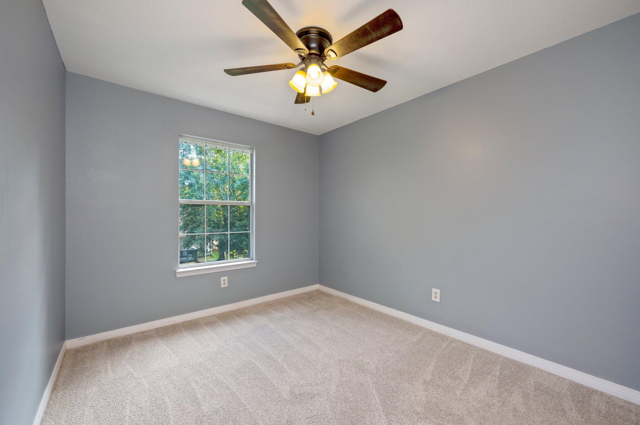 LAKE CHARLESTON - Residential