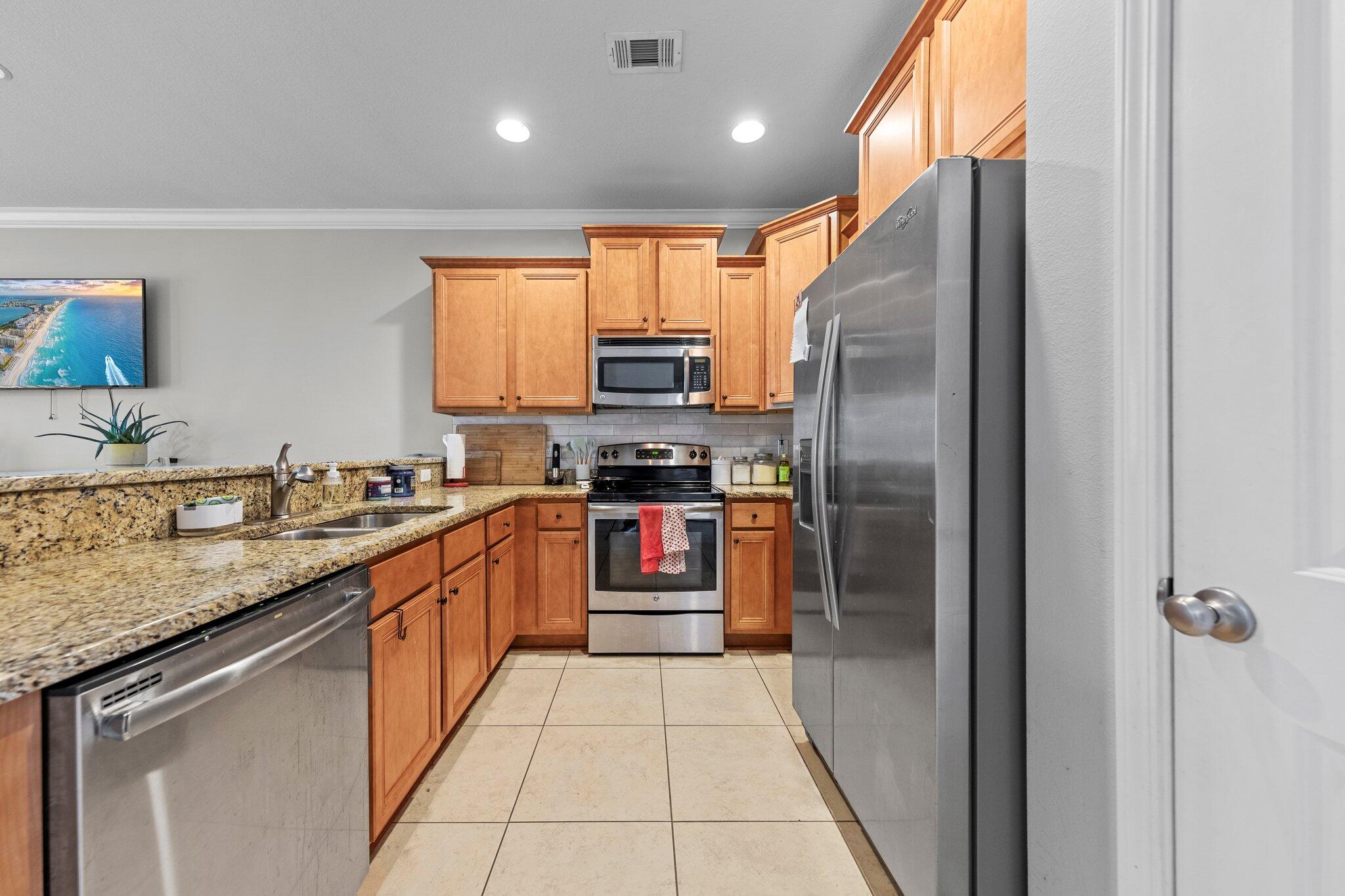 WATER OAKS T/H - Residential Lease