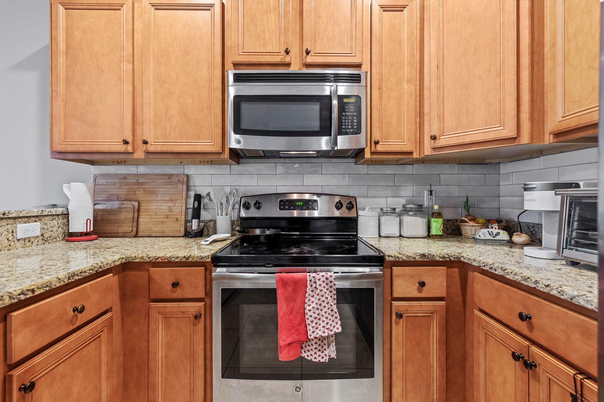 WATER OAKS T/H - Residential Lease