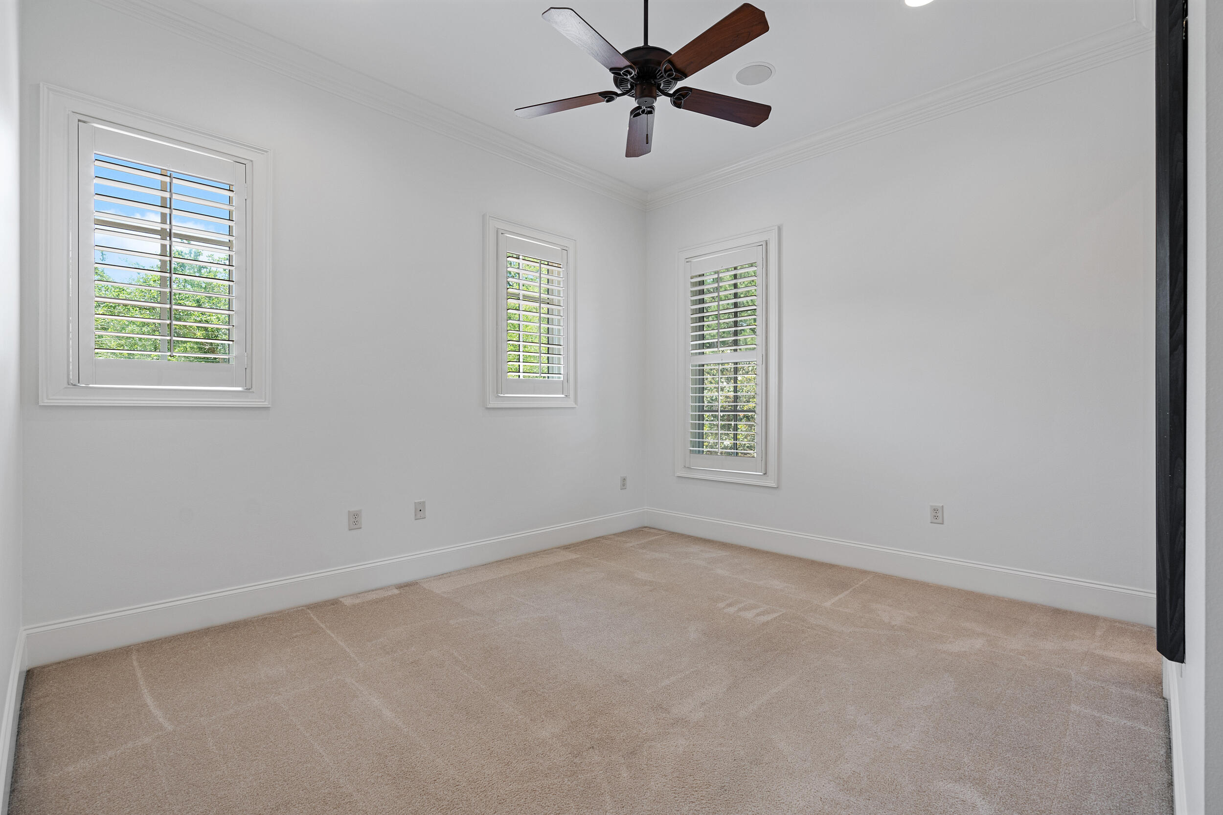 BURNT PINE - Residential