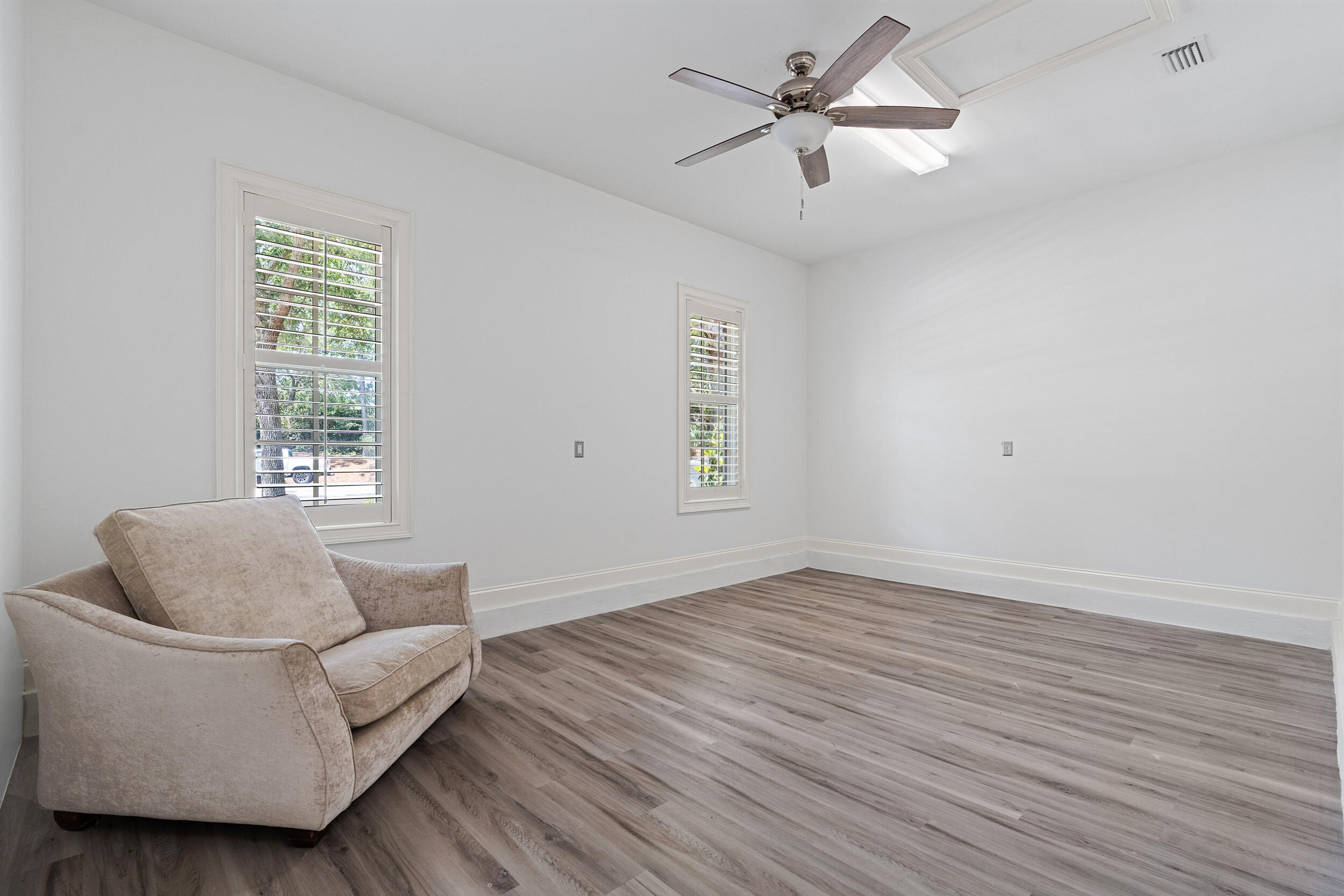 BURNT PINE - Residential