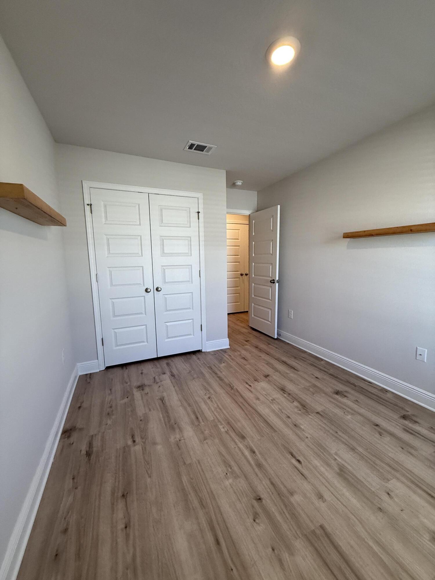 Harbor Place Townhomes - Residential Lease