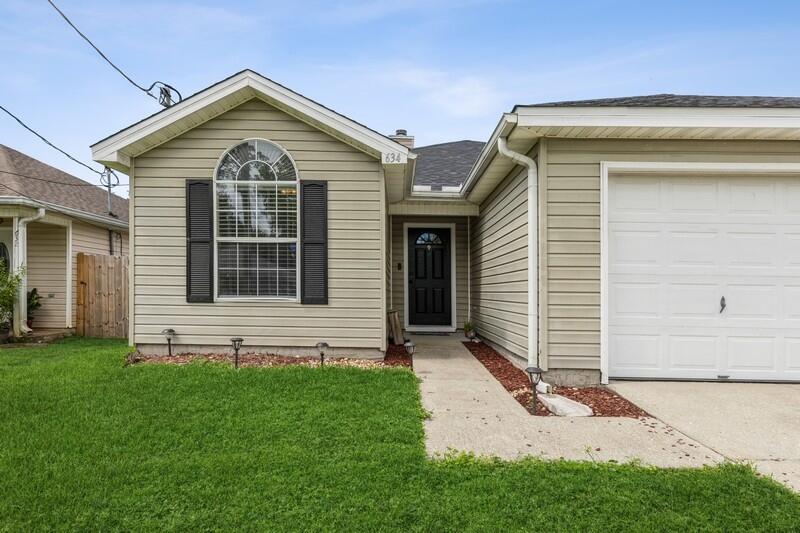 OLD TOWN PH 1 - Residential