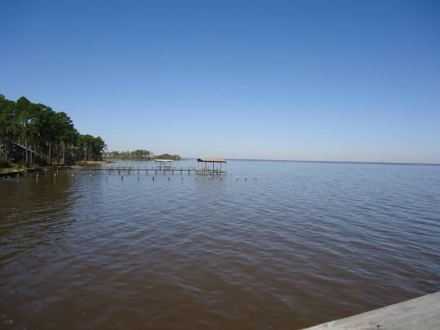 WHISPERING PINES - Residential