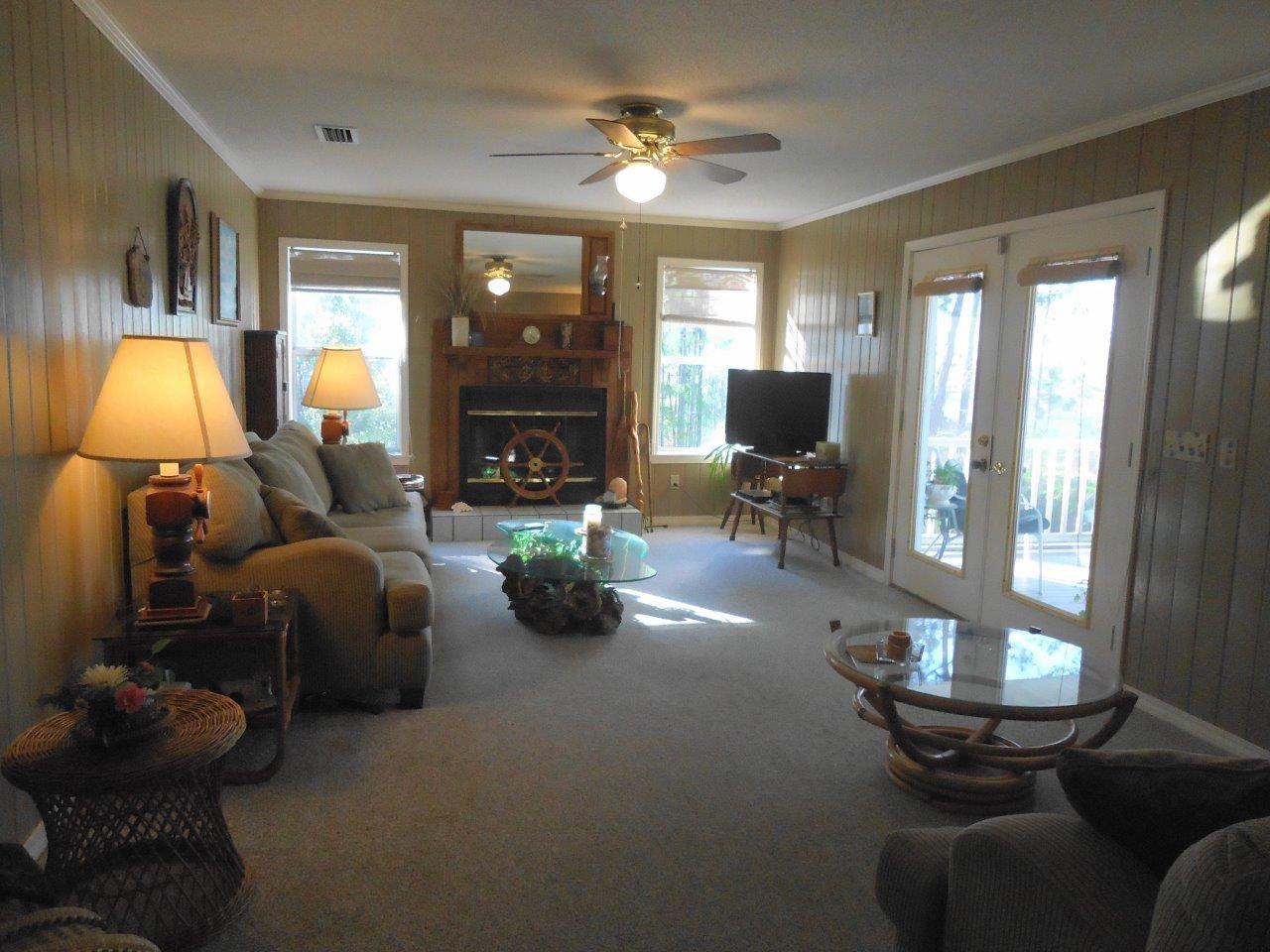 WHISPERING PINES - Residential