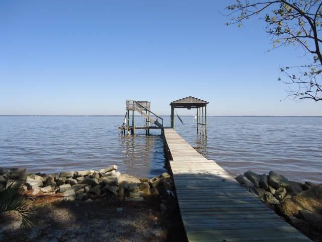 WHISPERING PINES - Residential