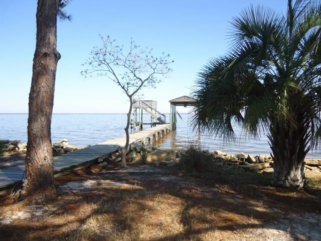 WHISPERING PINES - Residential