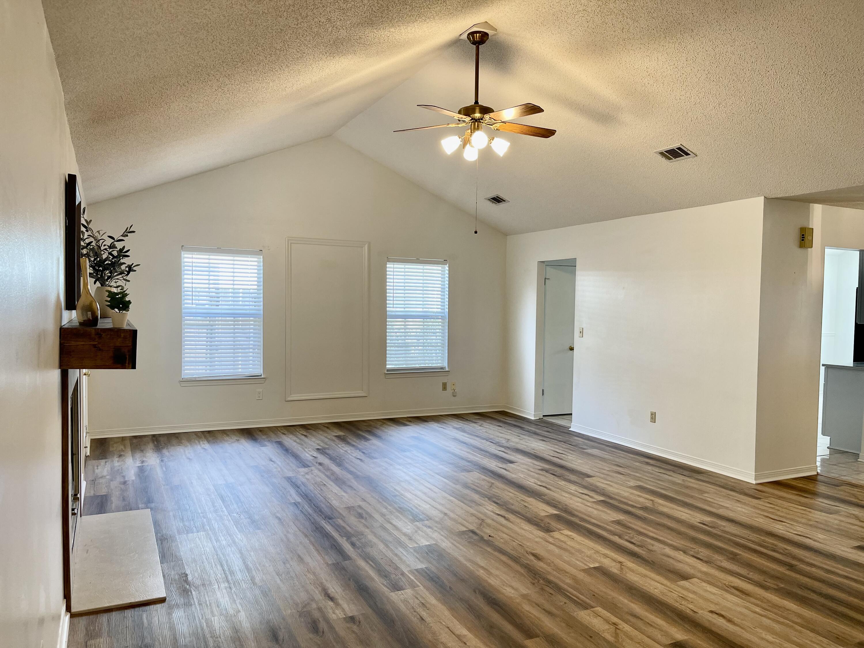 Niceville Creek Side - Residential