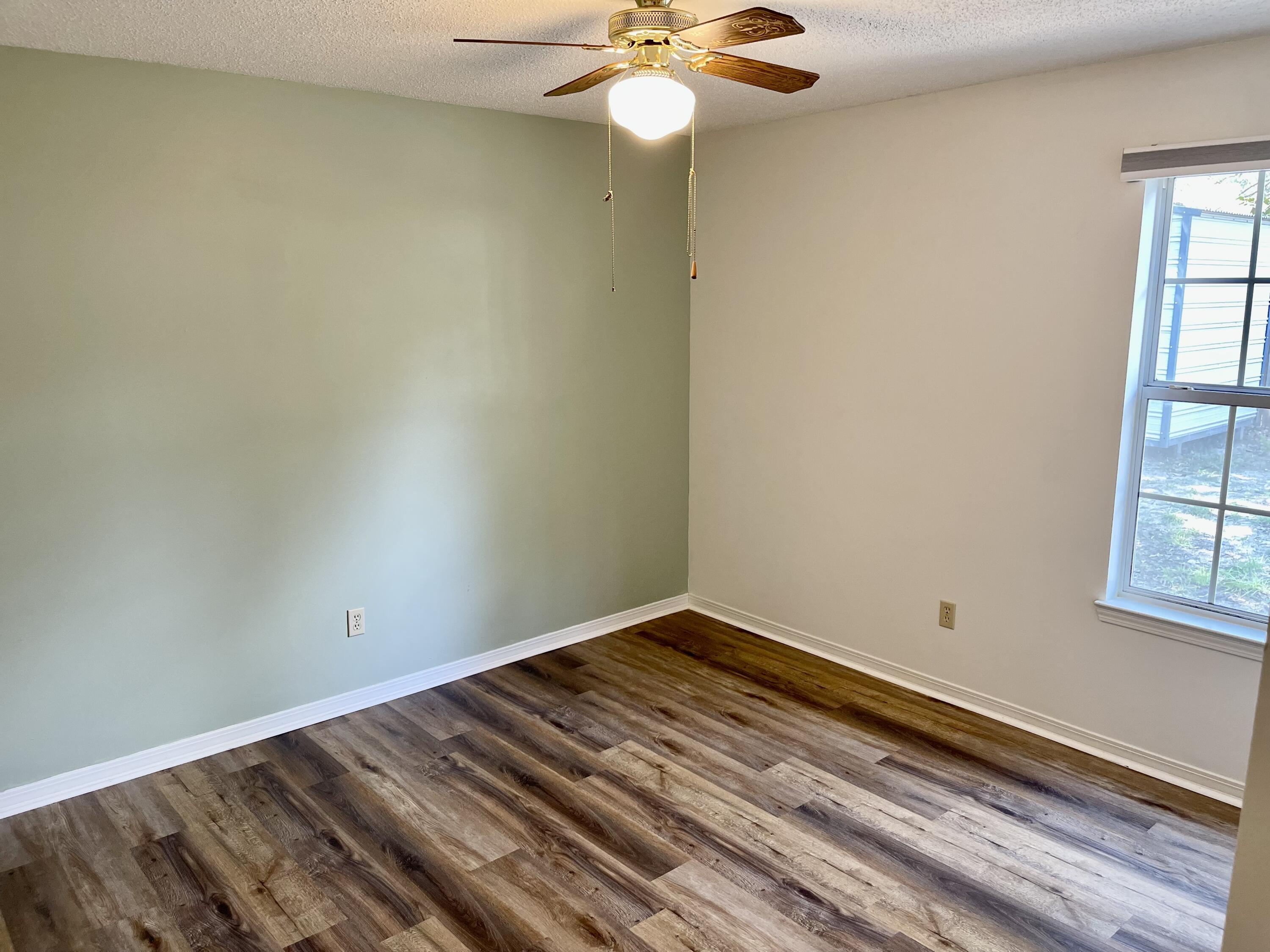 Niceville Creek Side - Residential