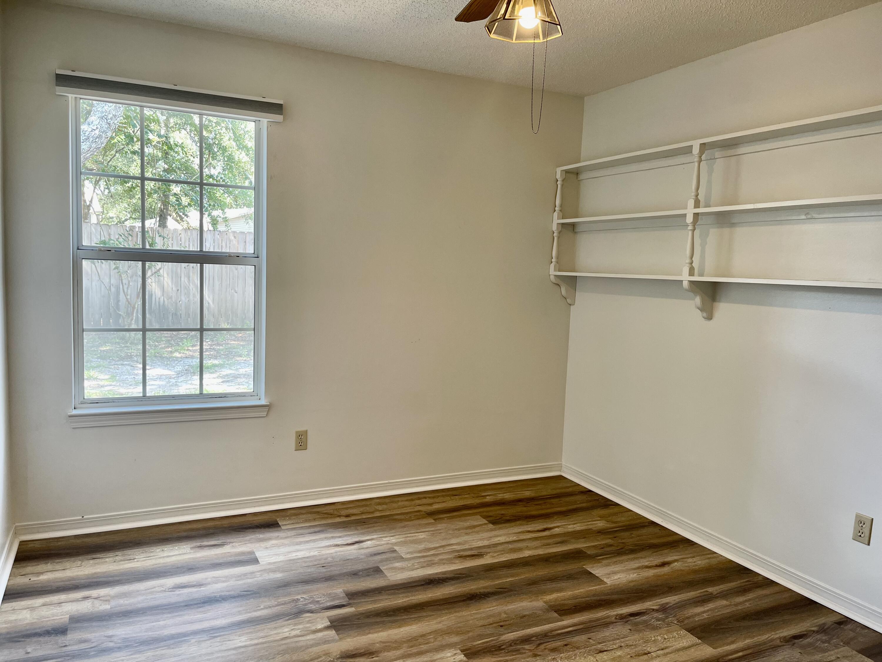 Niceville Creek Side - Residential