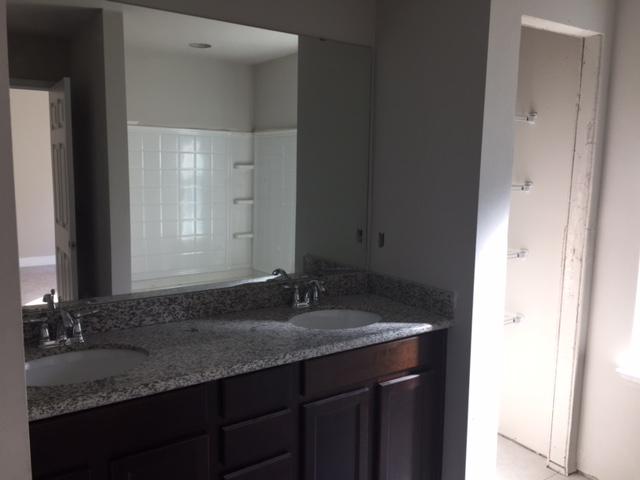 MAGNOLIA LAKE ESTATES PH 2 - Residential