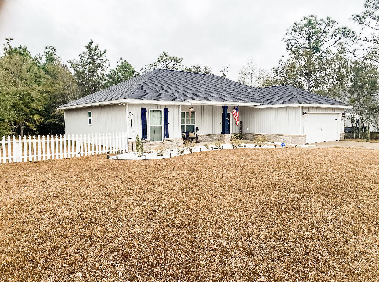 AVAILABLE... February 14, 2025. 3bd/2bth home sitting on an acre of land. Located near I-10, this open, split floor plan welcomes you with a spacious Entry Way and Living Area with tray ceiling. There are granite countertops in the Kitchen, including the island bar top! The kitchen also boasts dovetail, slow close drawers, upgraded cabinetry, and all stainless steel appliances, including a large Samsung Smart Fridge! The spacious Primary Bedroom has a tray ceiling and two Walk-In Closets! The Primary Bath has a tiled shower, separate garden tub, and dual vanities. The rear covered porch looks out into a wooded backyard. There is a Nest Smart Thermostat, pre-wired security system complete with door and window sensors, and a Skybell Video Doorbell. This home is a 20 minute drive to NAS Whiting Field and 35 minutes to Hurlburt Field!

NO smoking. 600 minimum FICO credit score required in addition to meeting rental criteria. Pets allowed upon approval with a non-refundable pet fee and with a Petscreening.com report.

All applicants are required to complete an application on PetScreening.com regardless of if they own a pet or not.  Applicants with an ESA are also required to complete the application.

We also offer a security deposit waiver option for tenants such that they do not have to pay a security deposit upfront. Terms and conditions apply. Review addenda for details.


** Fees Required once an application is approved include, but may not be limited to: Security Deposit, Non-Refundable Fees (cleaning and rekey), $20 Certified Mail Fee, and Pet Fees (when applicable).

Home does not come furnished.