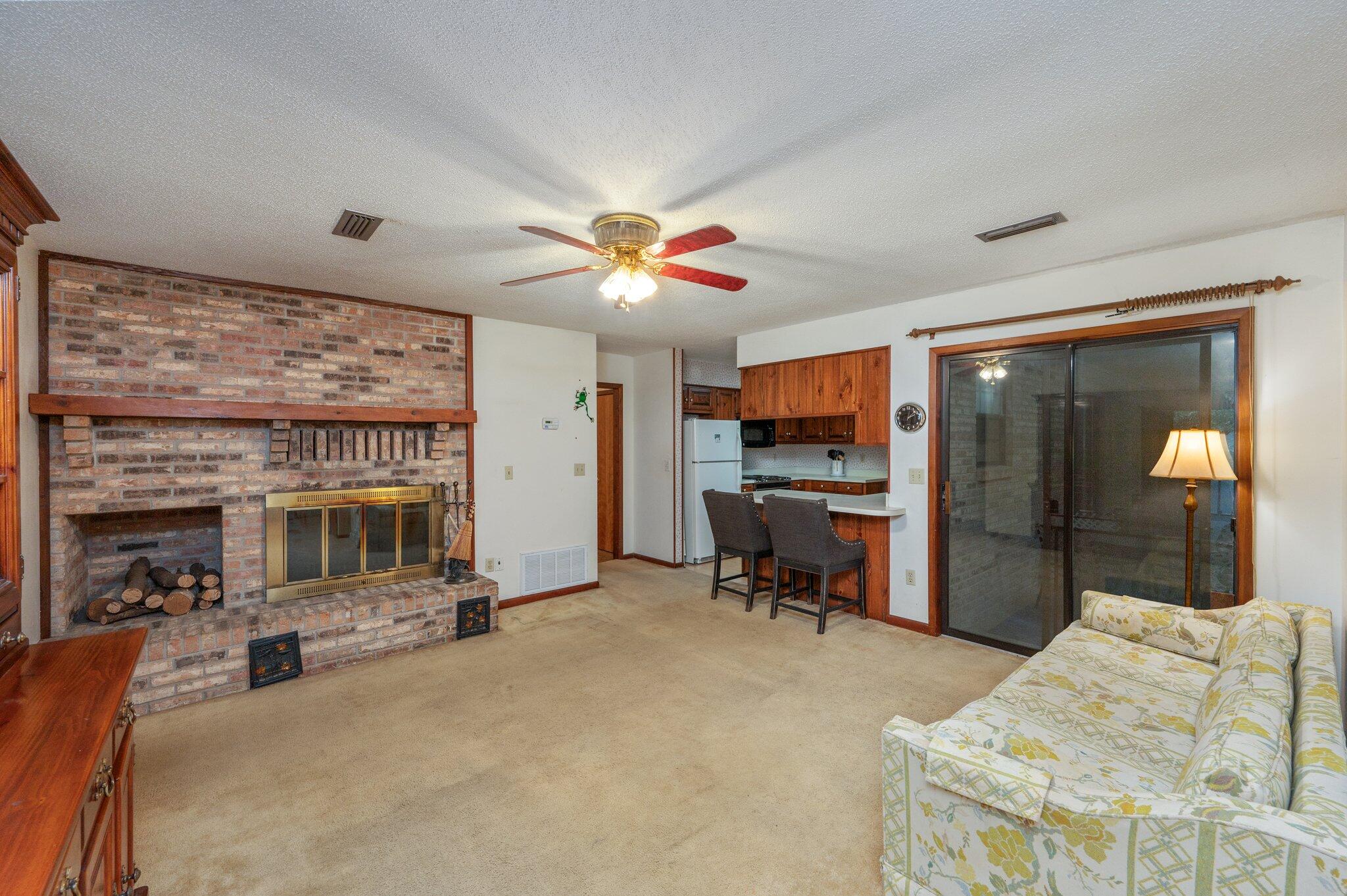 Rocky Bayou - Residential