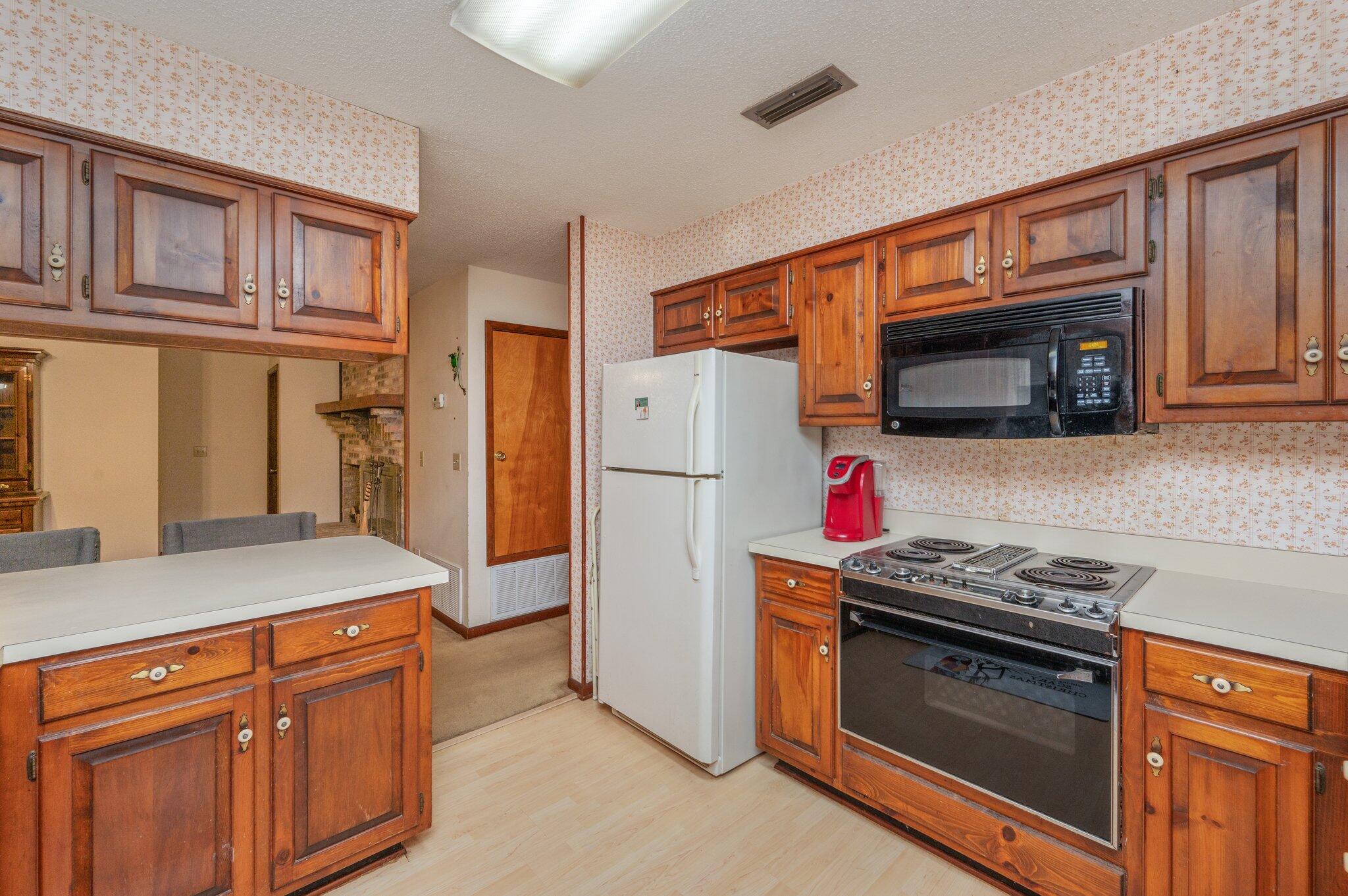 Rocky Bayou - Residential