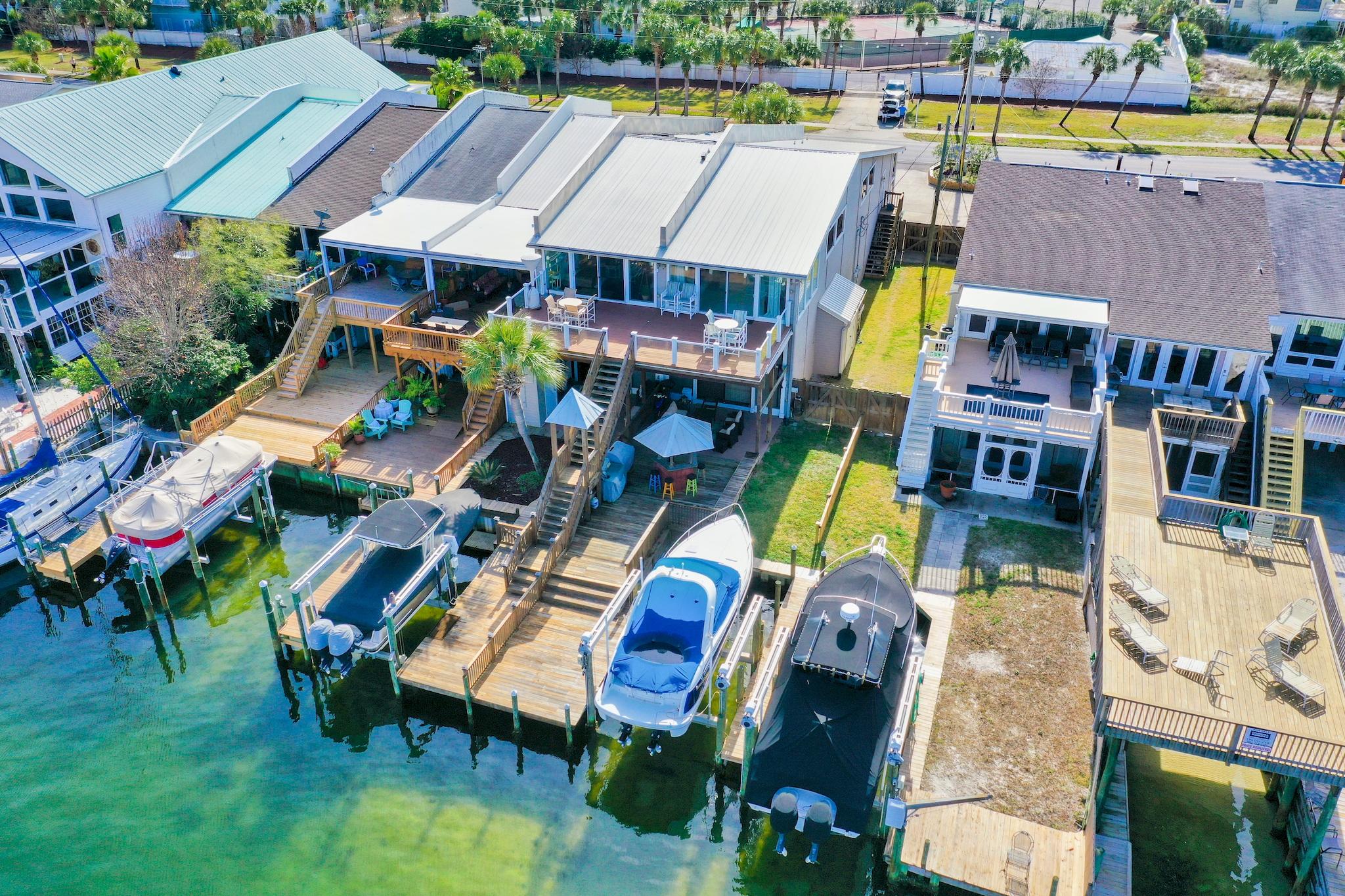 HOLIDAY ISLE-HARBOR/CANAL - Residential