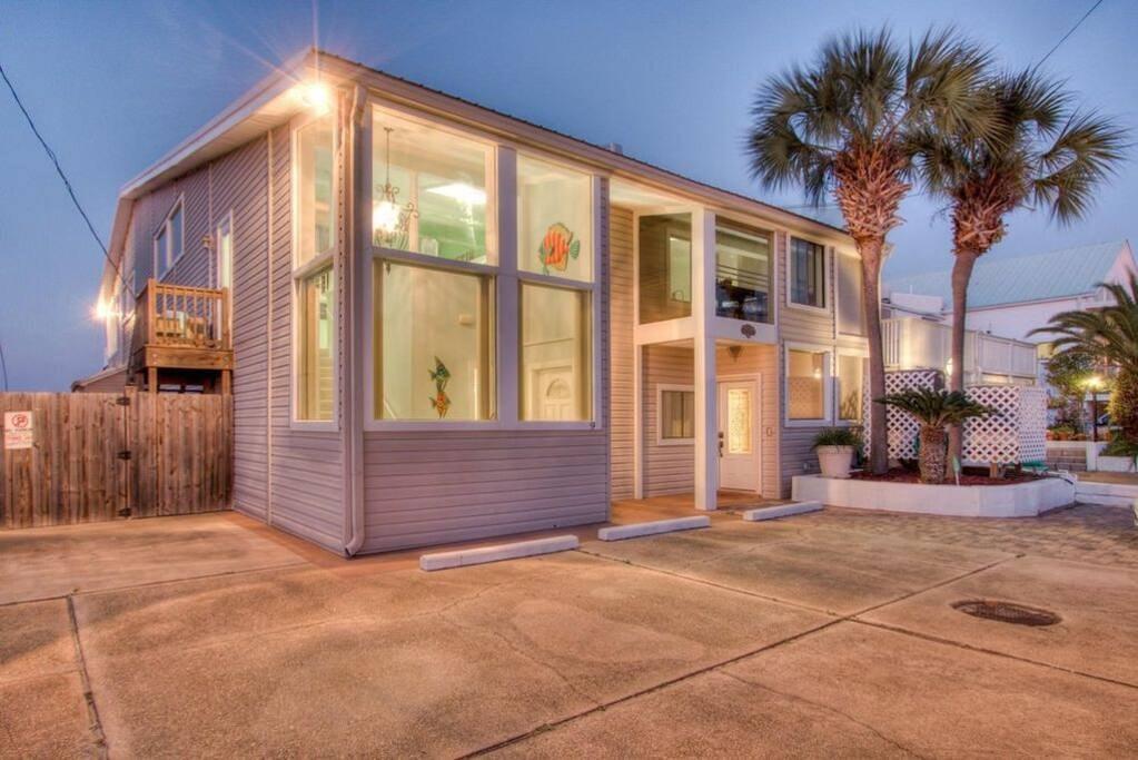 HOLIDAY ISLE-HARBOR/CANAL - Residential