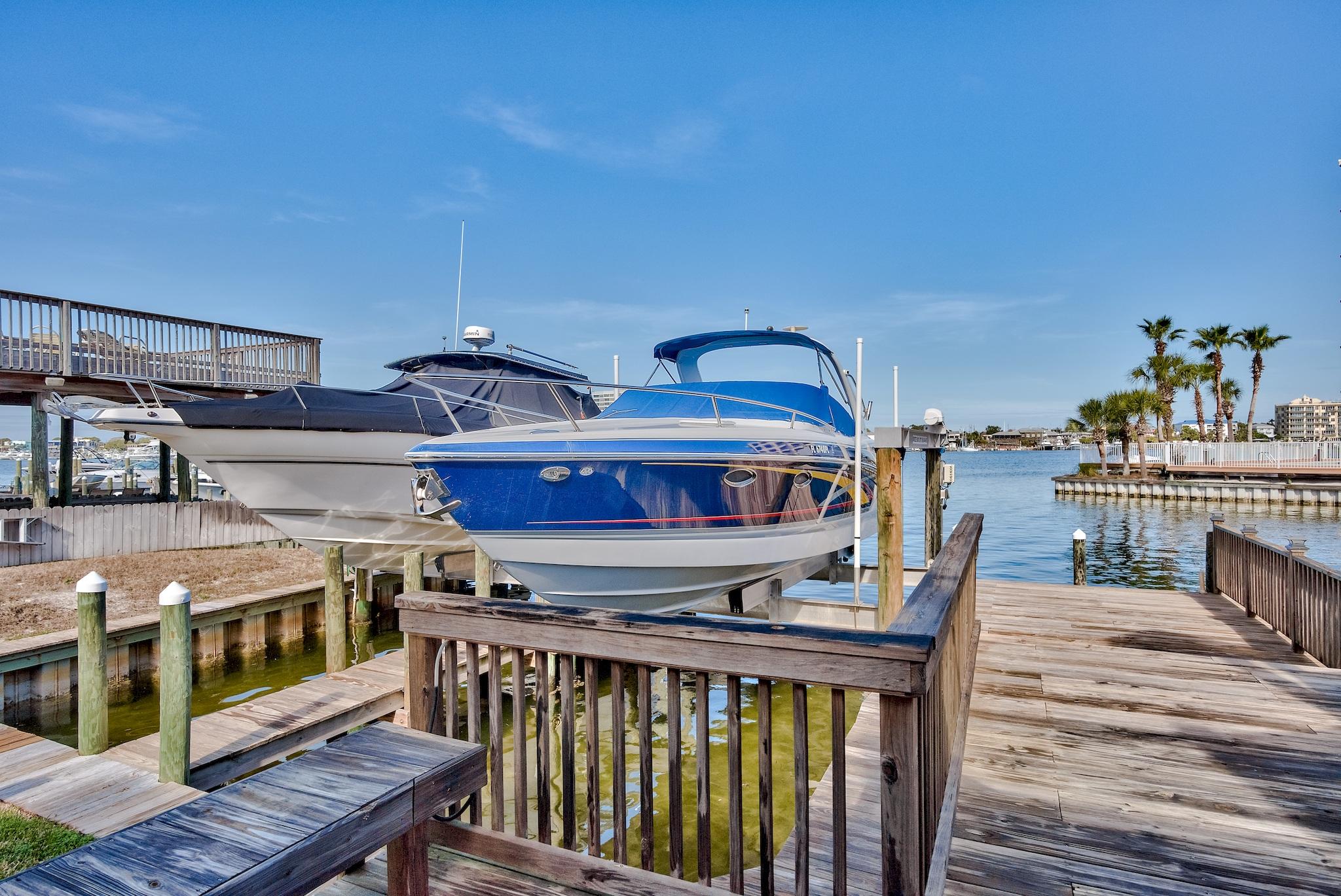 HOLIDAY ISLE-HARBOR/CANAL - Residential