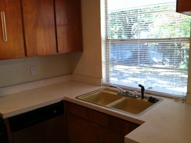 PORT DIXIE - Residential Lease