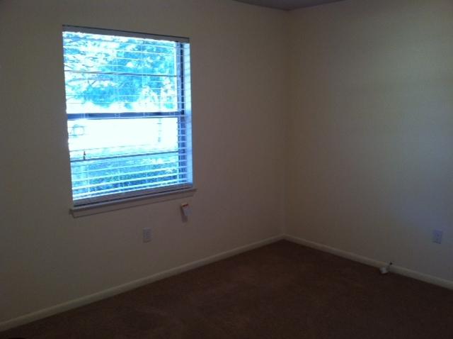 PORT DIXIE - Residential Lease