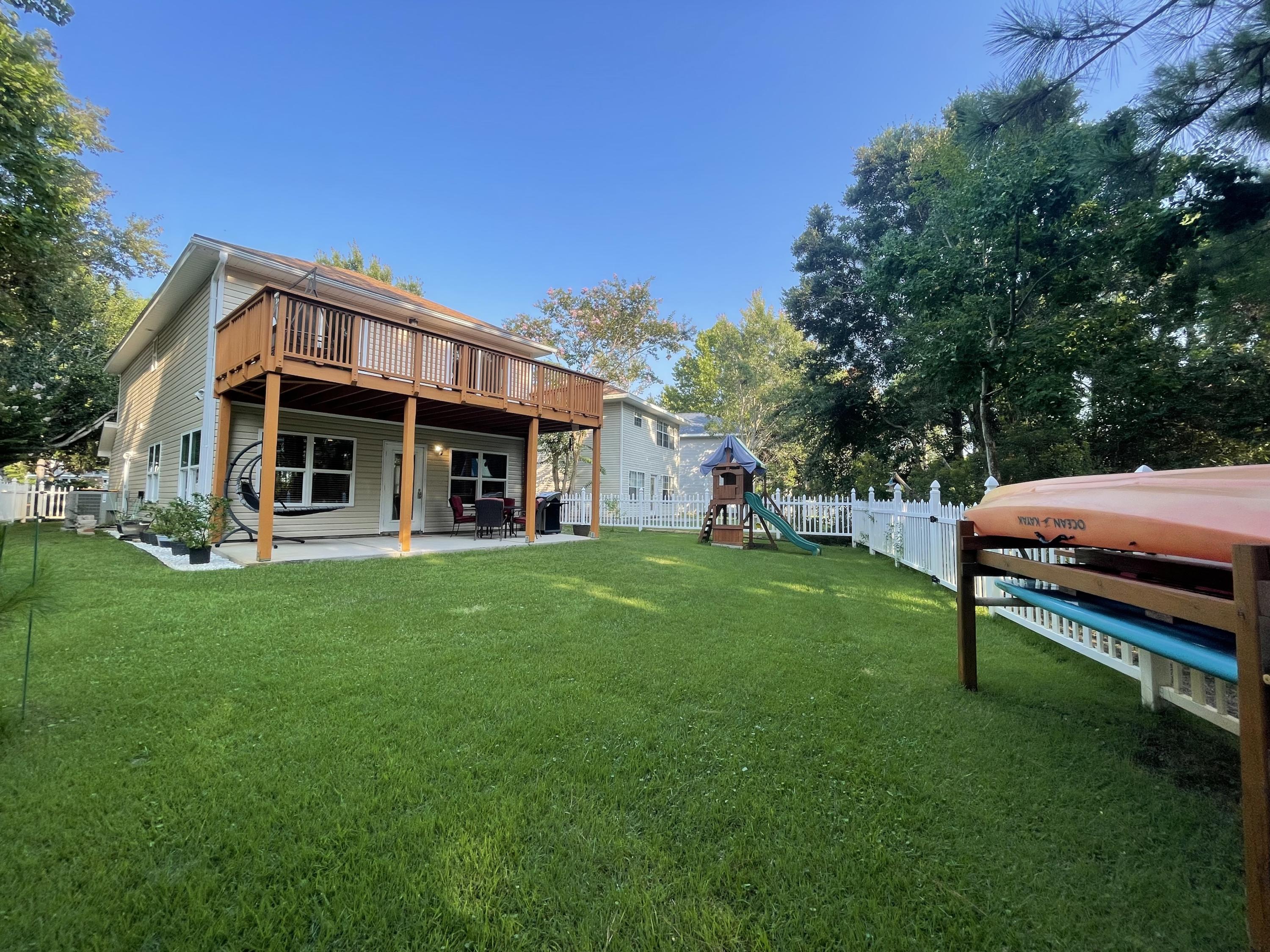 TWIN LAKES ESTATES - Residential