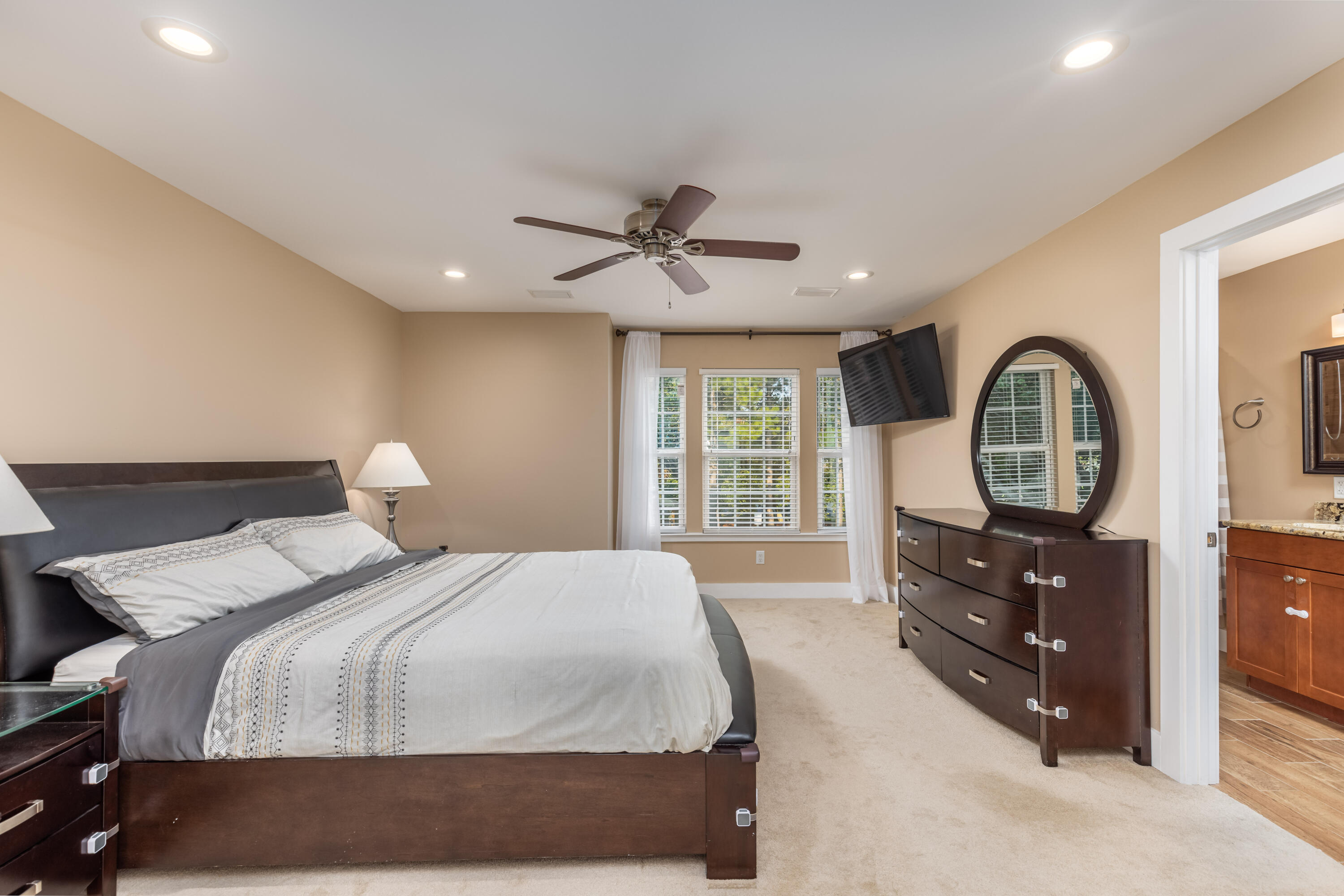 TWIN LAKES ESTATES - Residential