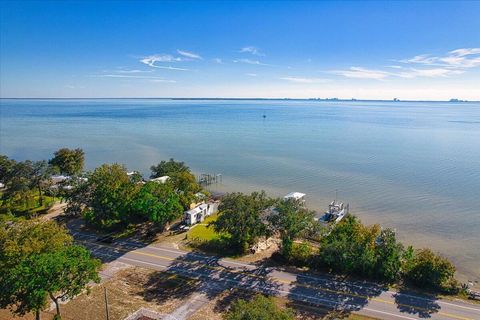 A home in Niceville