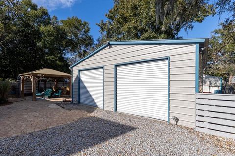 A home in Niceville