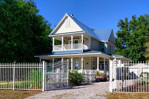 A home in Niceville