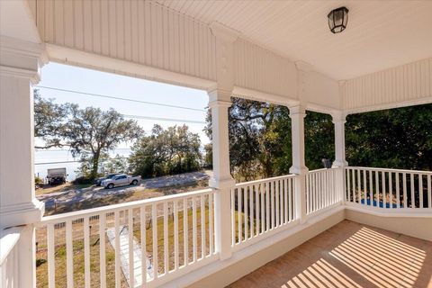 A home in Niceville