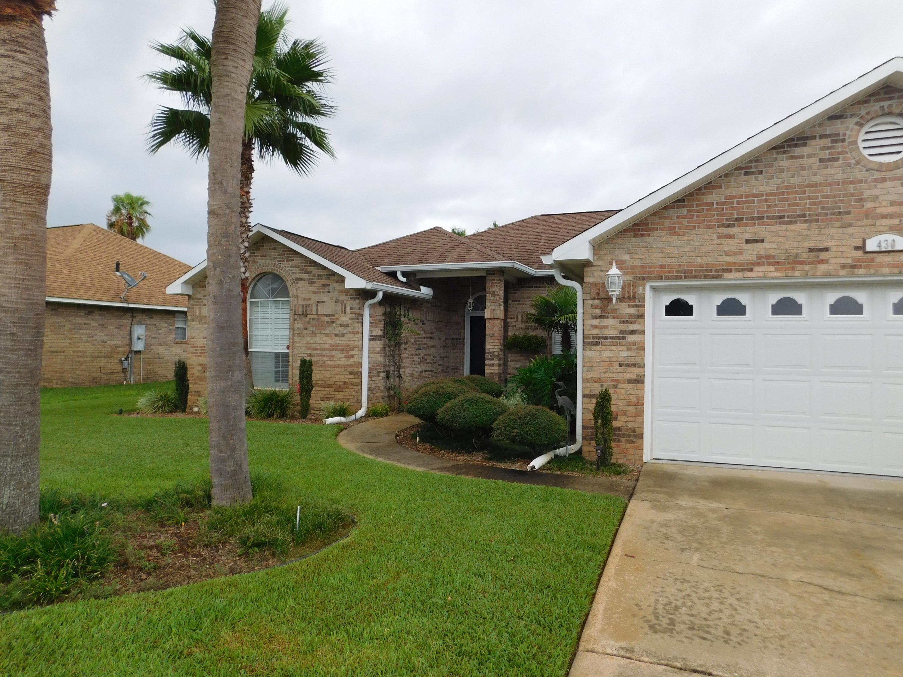 RIDGE WOOD MANOR - Residential