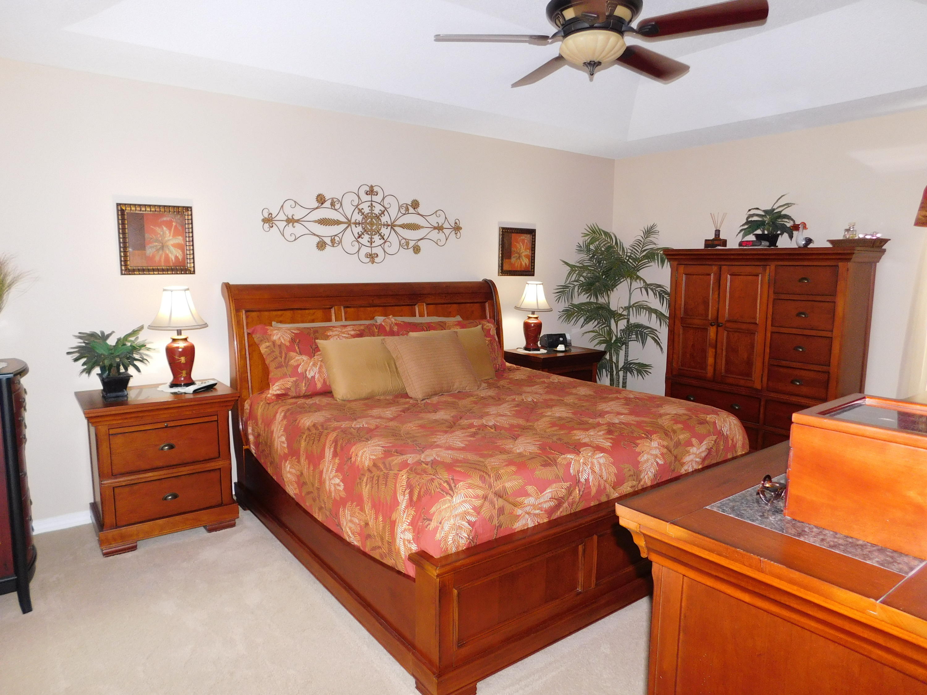 RIDGE WOOD MANOR - Residential