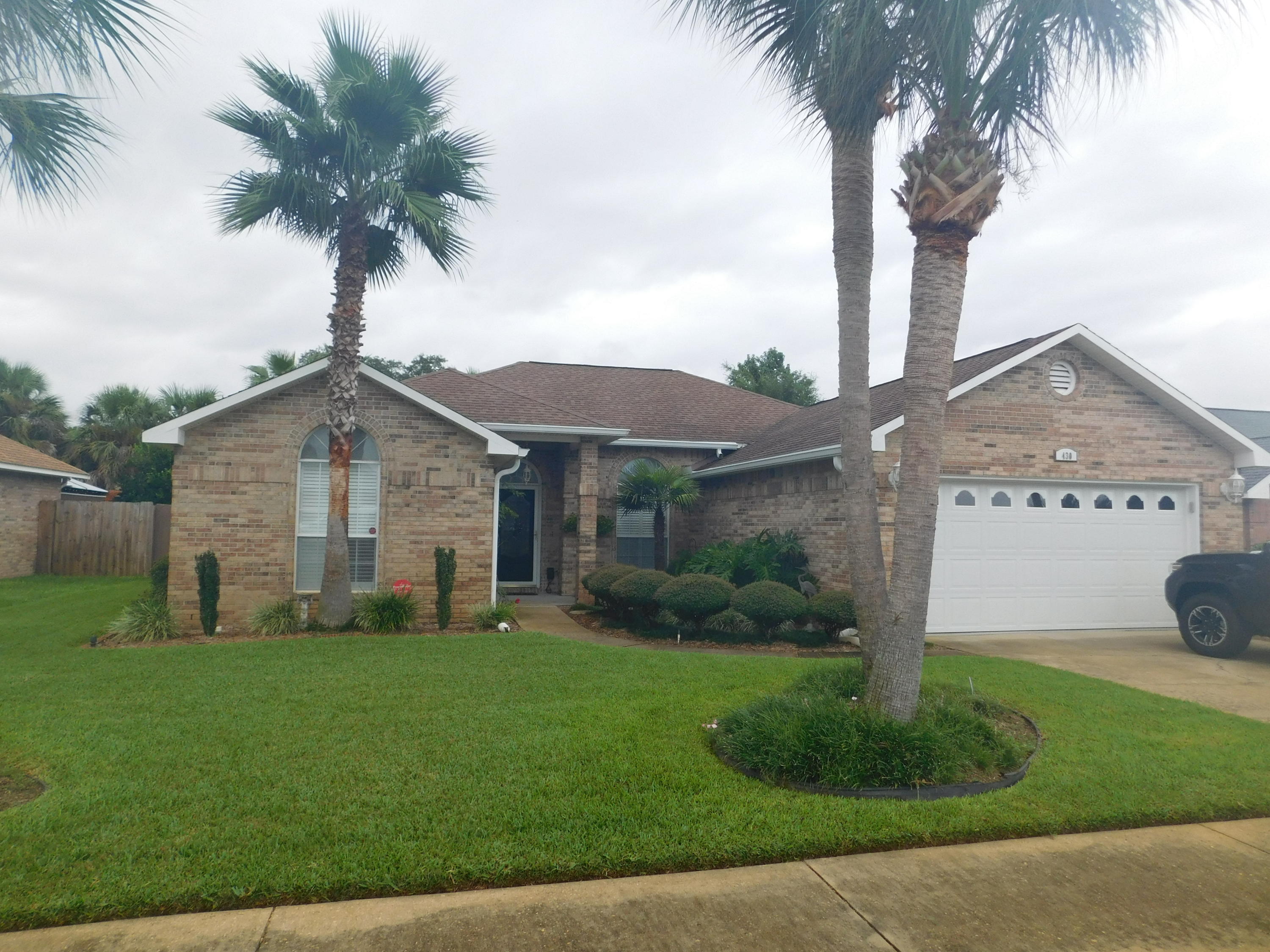 RIDGE WOOD MANOR - Residential